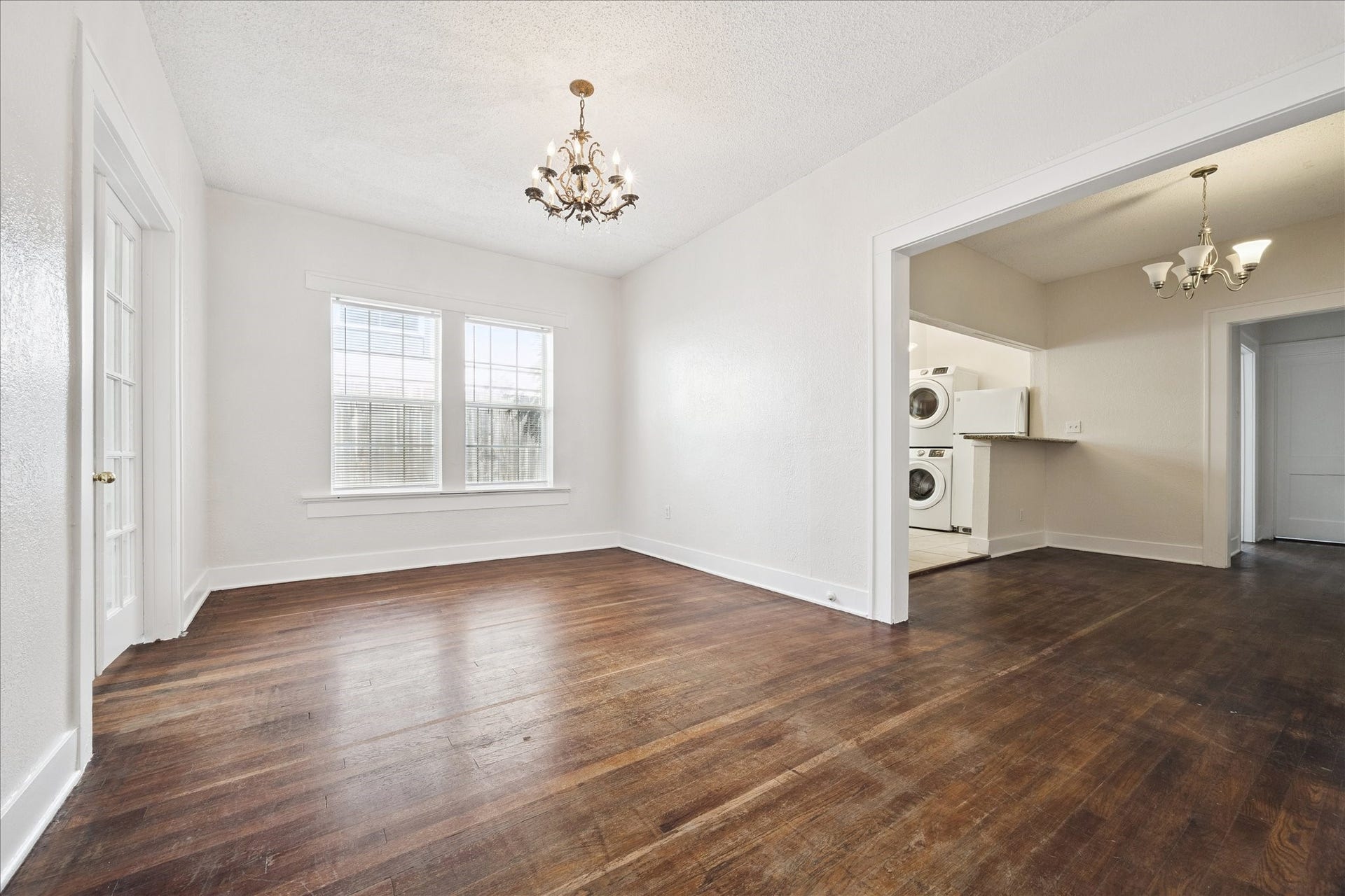 1921 Harold Street, Houston, TX 77098 Another view of living room opening up to kitchen and breakfast/dining room.