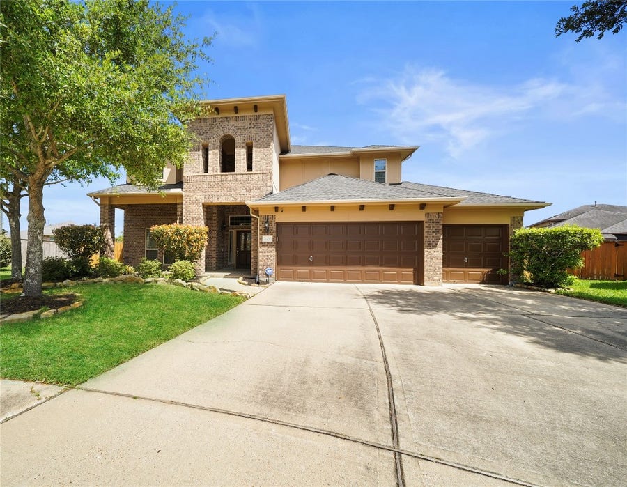Property photo for 27702 Ashbrook Falls Court, Fulshear, TX