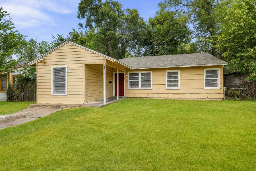 Property photo for 5417 Kenilwood Drive, Houston, TX