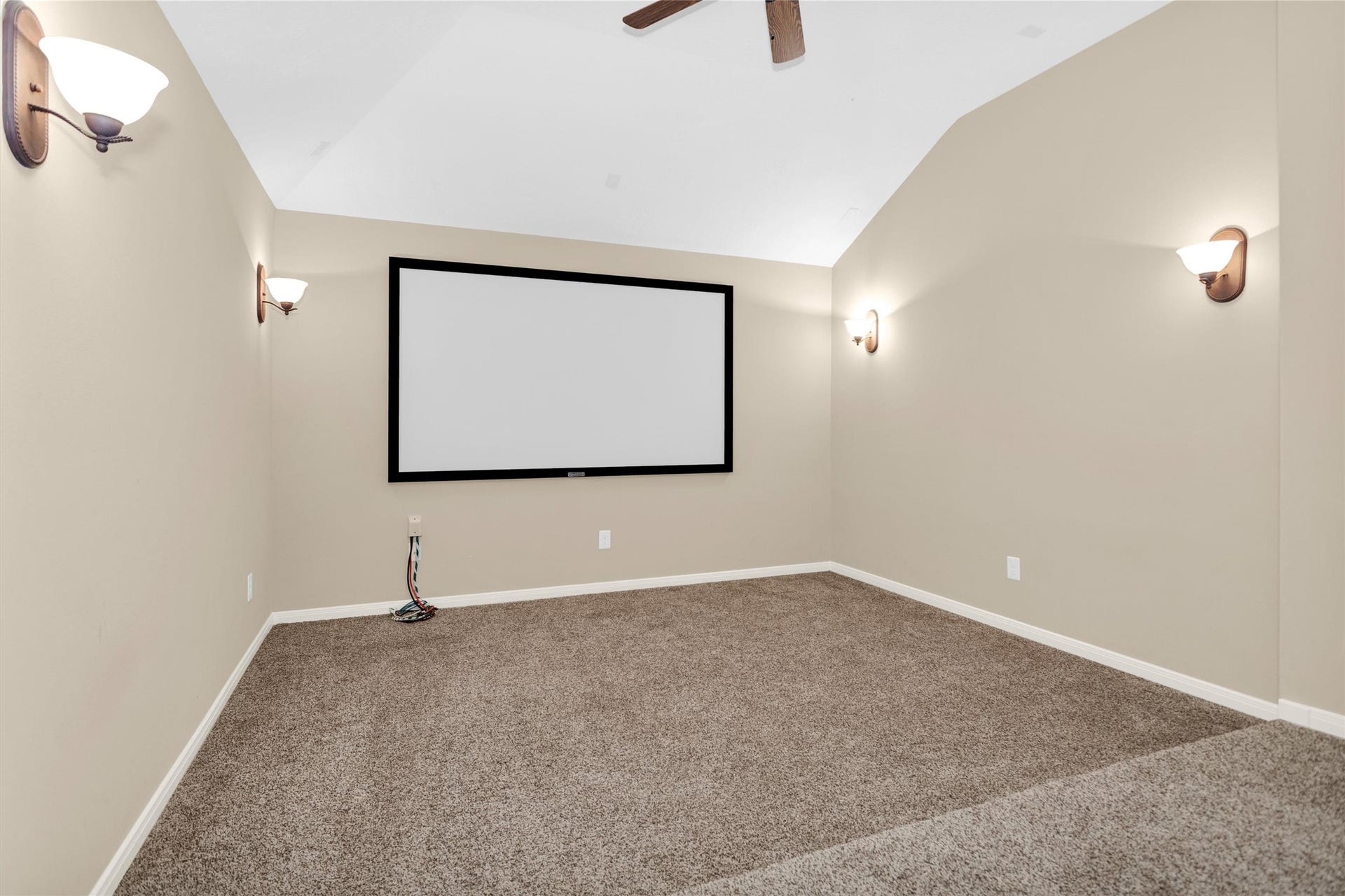 2944 Auburn Woods Drive, Pearland, TX 77581 Second floor media room