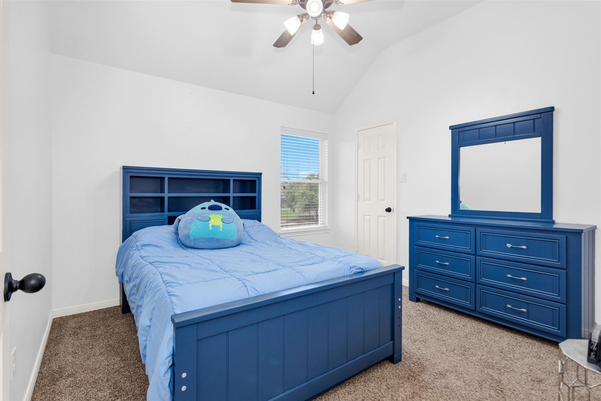 2944 Auburn Woods Drive, Pearland, TX 77581 Upstairs Bedroom #2