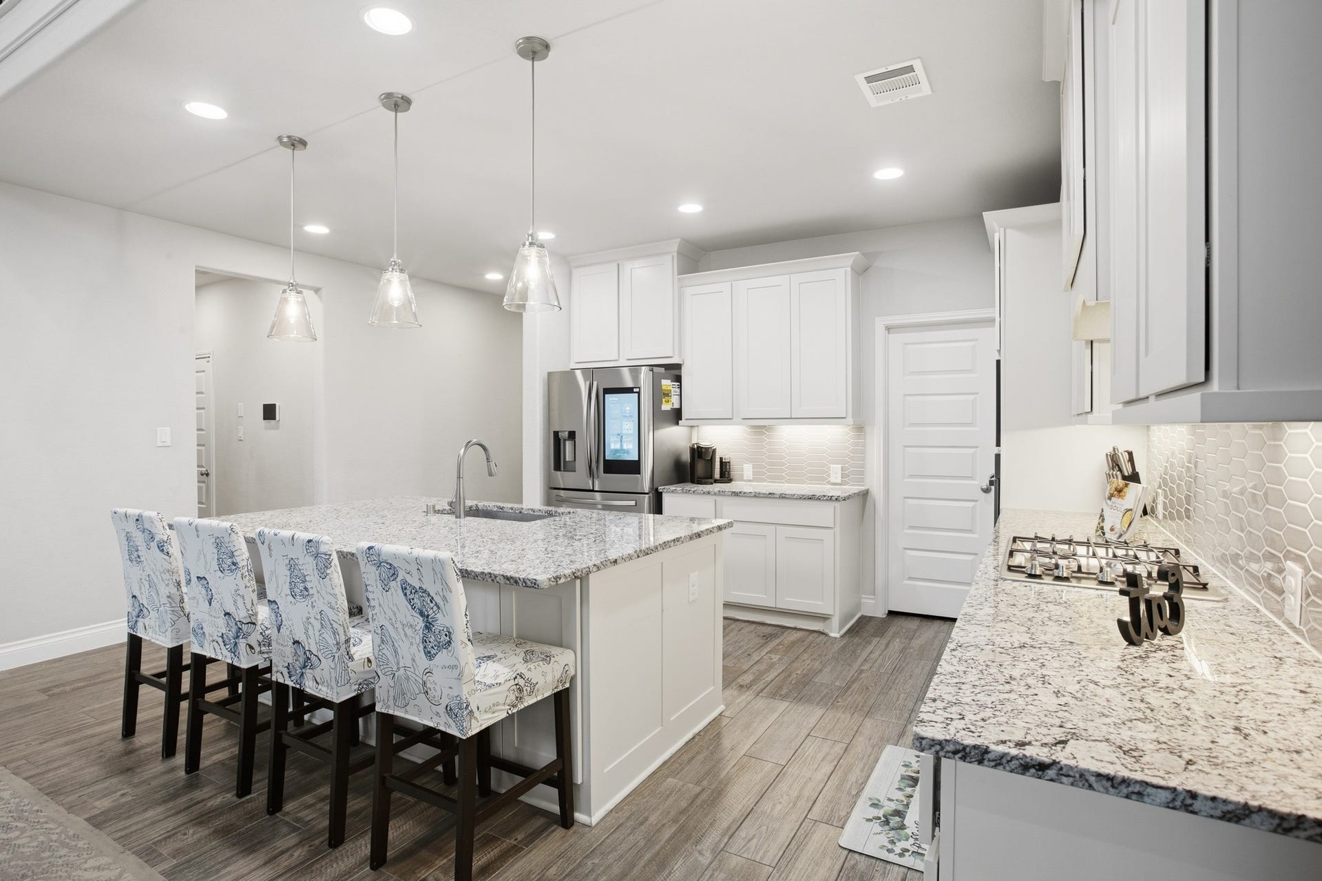 19451 Gray Mare Drive, Tomball, TX 77377 19451 Gray Mare Drive, Tomball, TX 77377