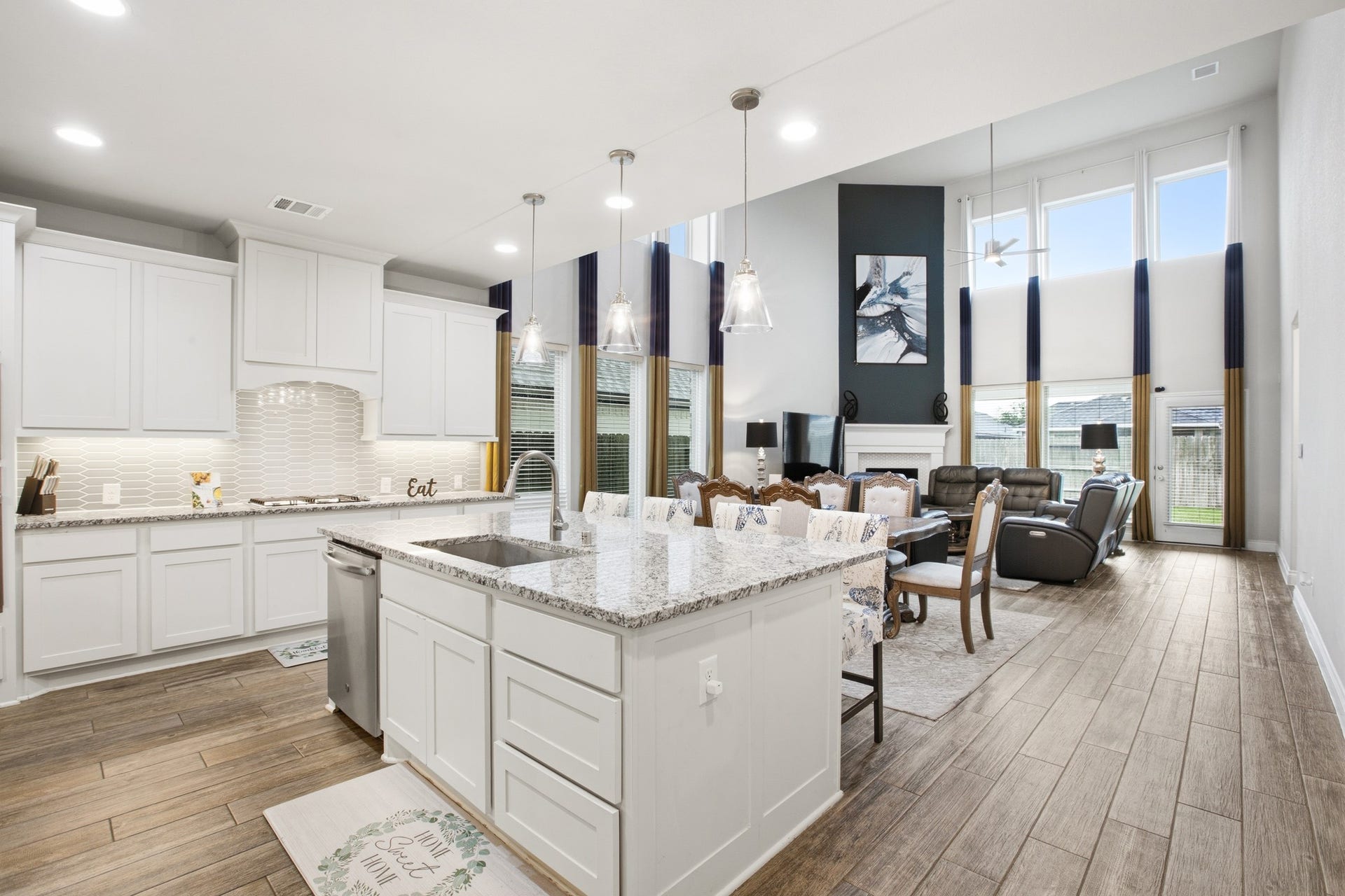 19451 Gray Mare Drive, Tomball, TX 77377 19451 Gray Mare Drive, Tomball, TX 77377