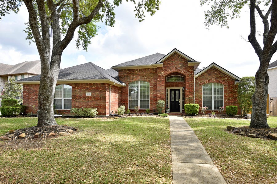 Property photo for 21118 Meadow Ash Court, Richmond, TX