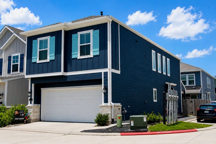 Property photo for 624 Pelican Drive, Kemah, TX