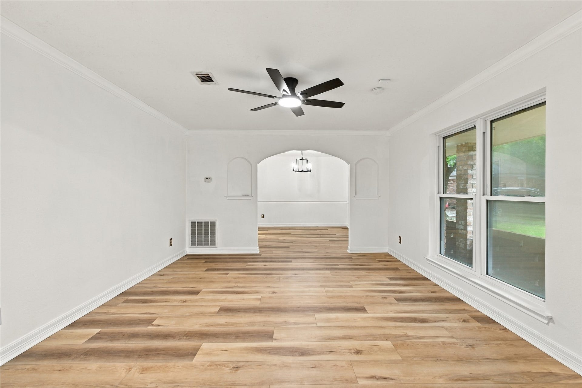 8501 Twelve Oaks Drive, Texas City, TX 77591 8501 Twelve Oaks Drive, Texas City, TX 77591