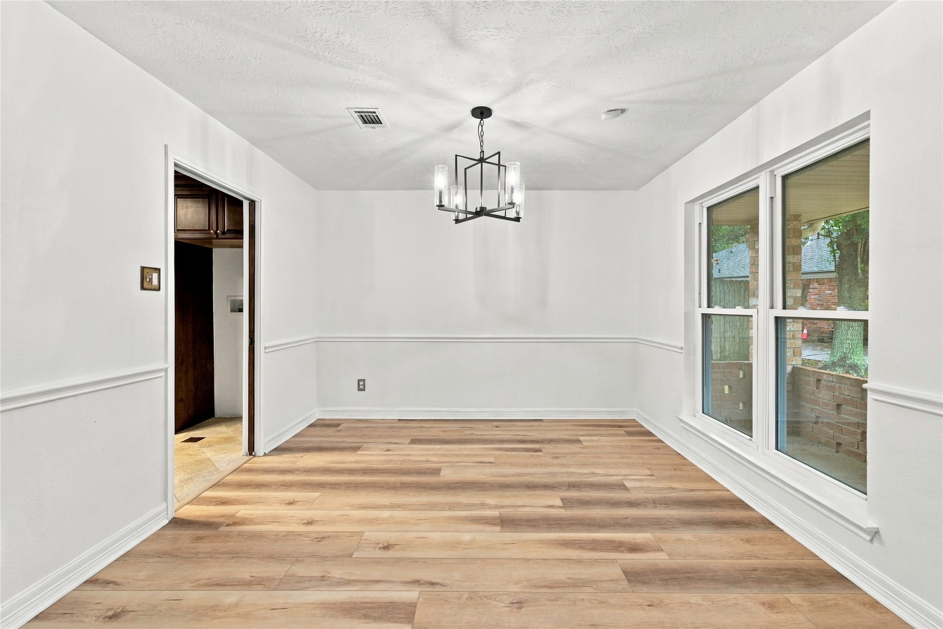 8501 Twelve Oaks Drive, Texas City, TX 77591 8501 Twelve Oaks Drive, Texas City, TX 77591