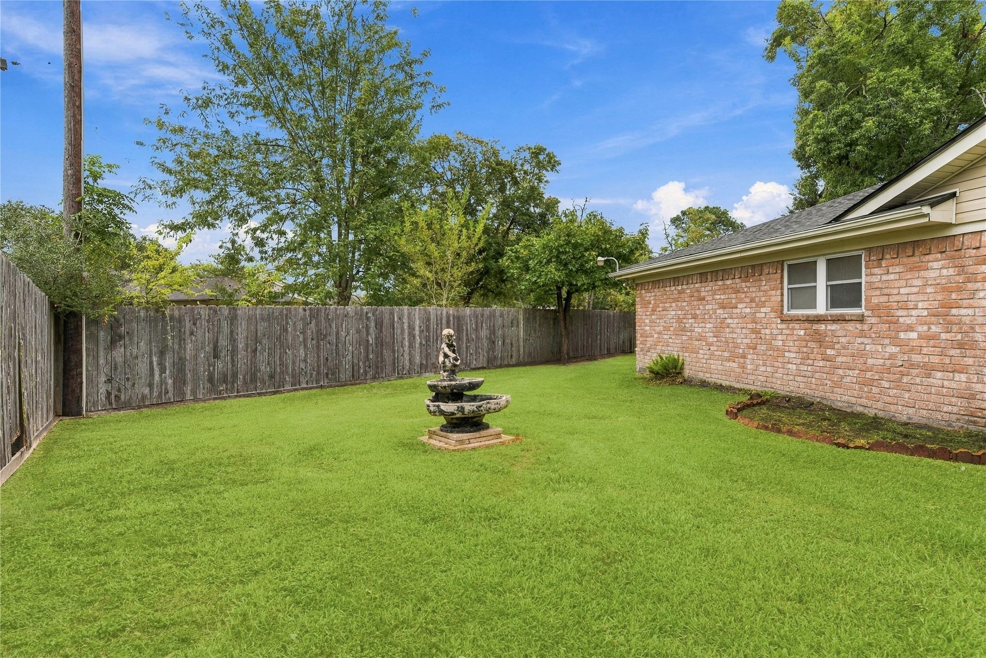 8501 Twelve Oaks Drive, Texas City, TX 77591 8501 Twelve Oaks Drive, Texas City, TX 77591