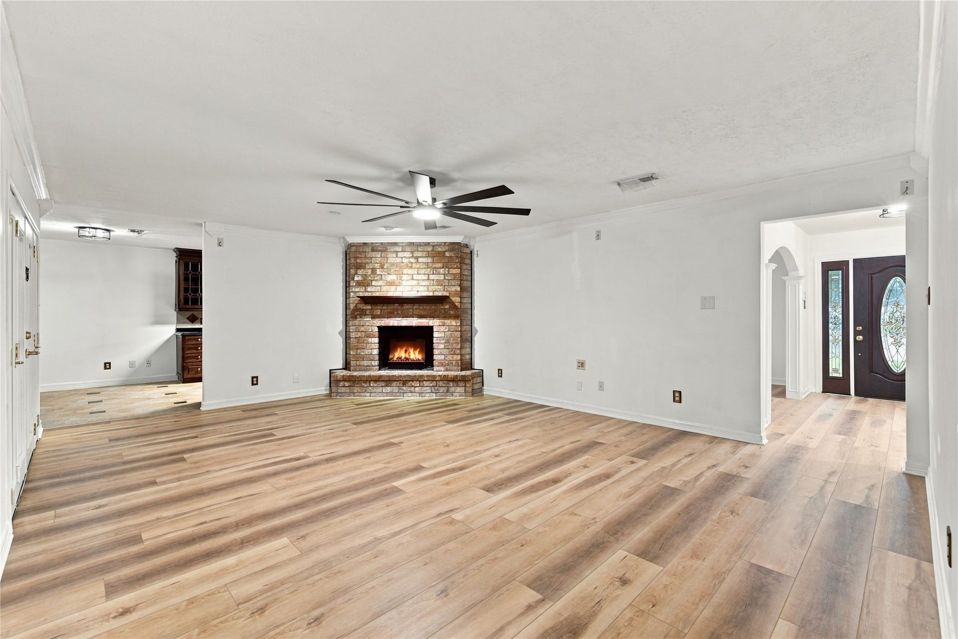 8501 Twelve Oaks Drive, Texas City, TX 77591 8501 Twelve Oaks Drive, Texas City, TX 77591
