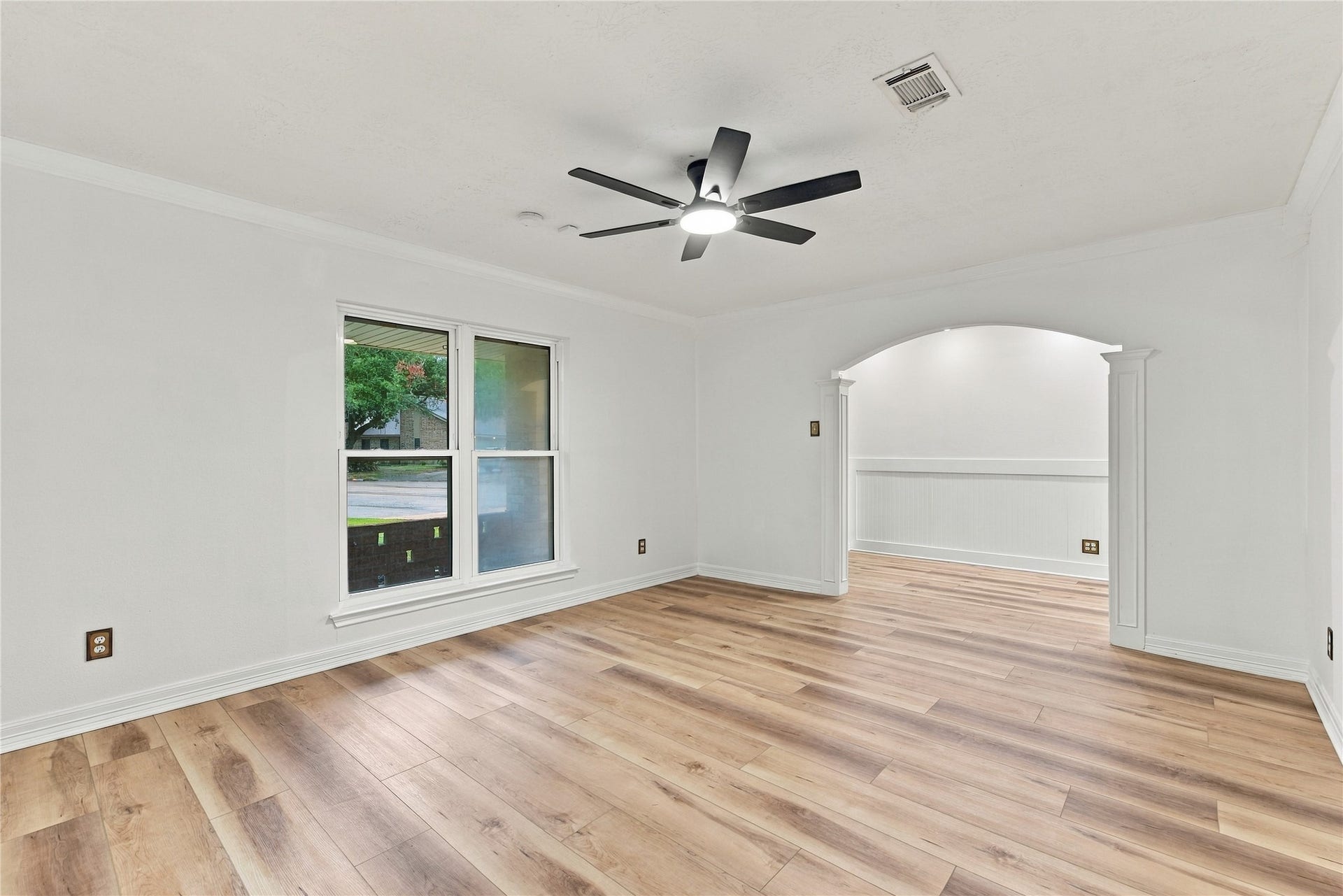 8501 Twelve Oaks Drive, Texas City, TX 77591 8501 Twelve Oaks Drive, Texas City, TX 77591