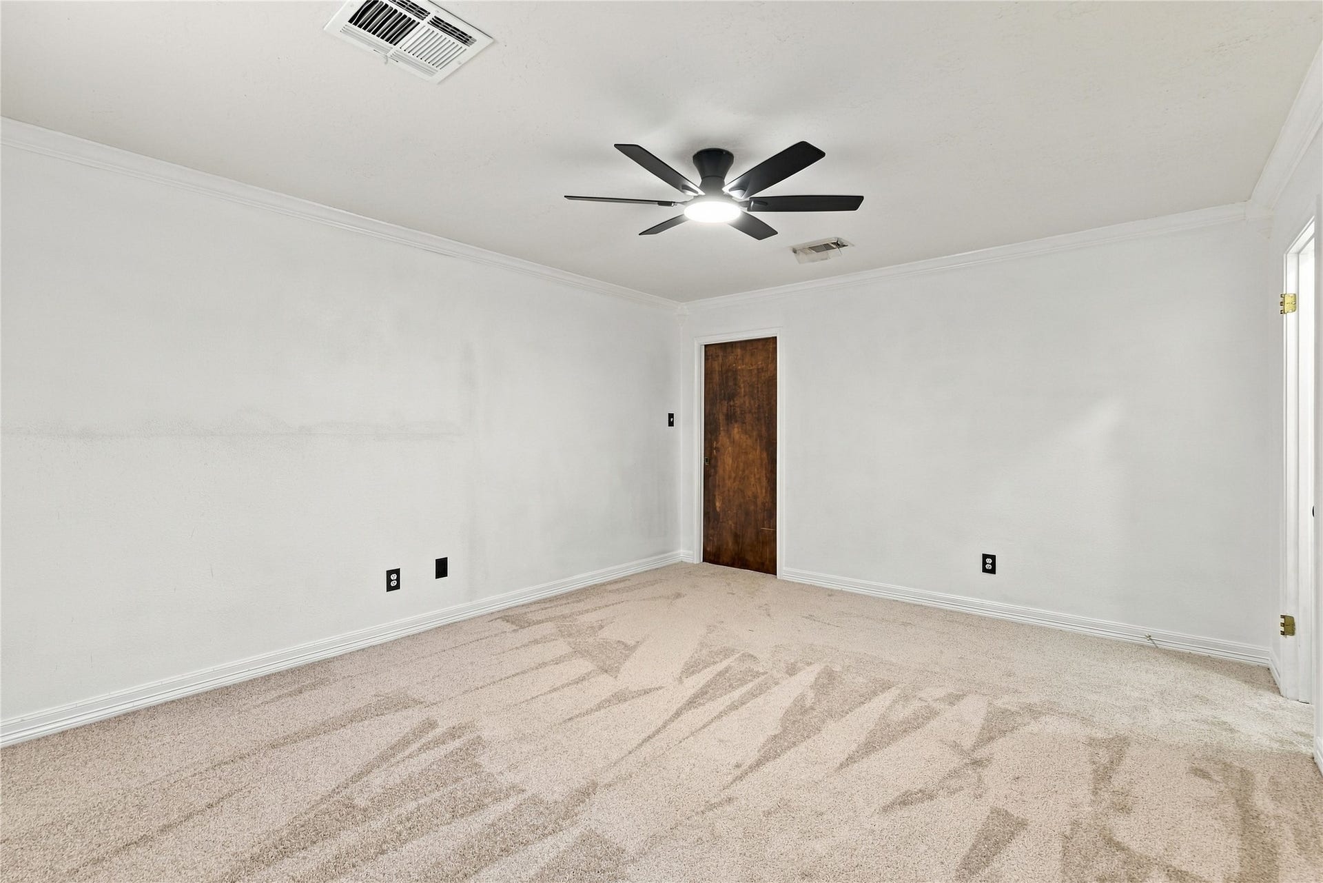 8501 Twelve Oaks Drive, Texas City, TX 77591 8501 Twelve Oaks Drive, Texas City, TX 77591