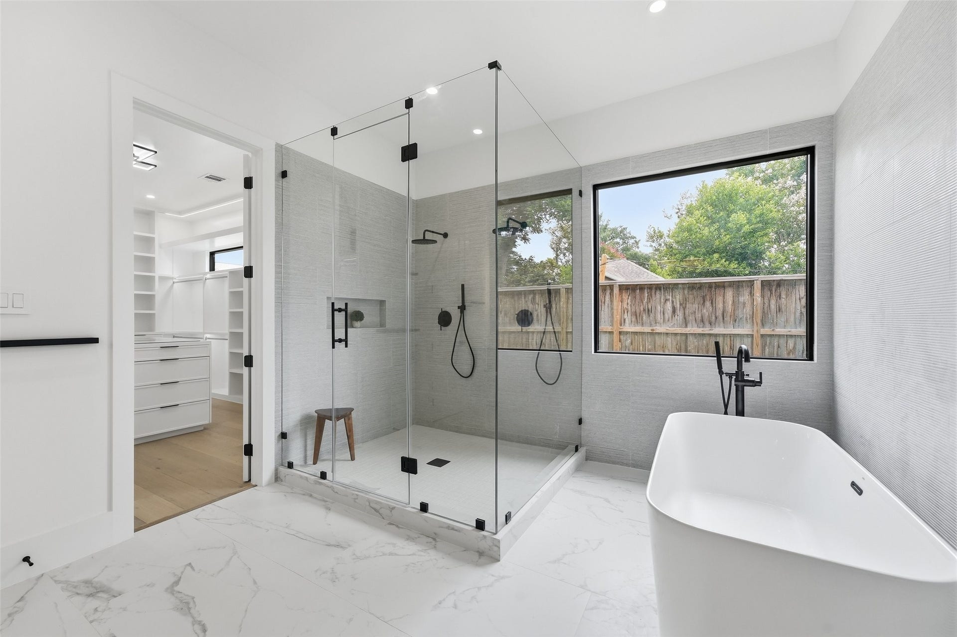 519 W 30th Street, Houston, TX 77018 519 W 30th Street, Houston, TX 77018