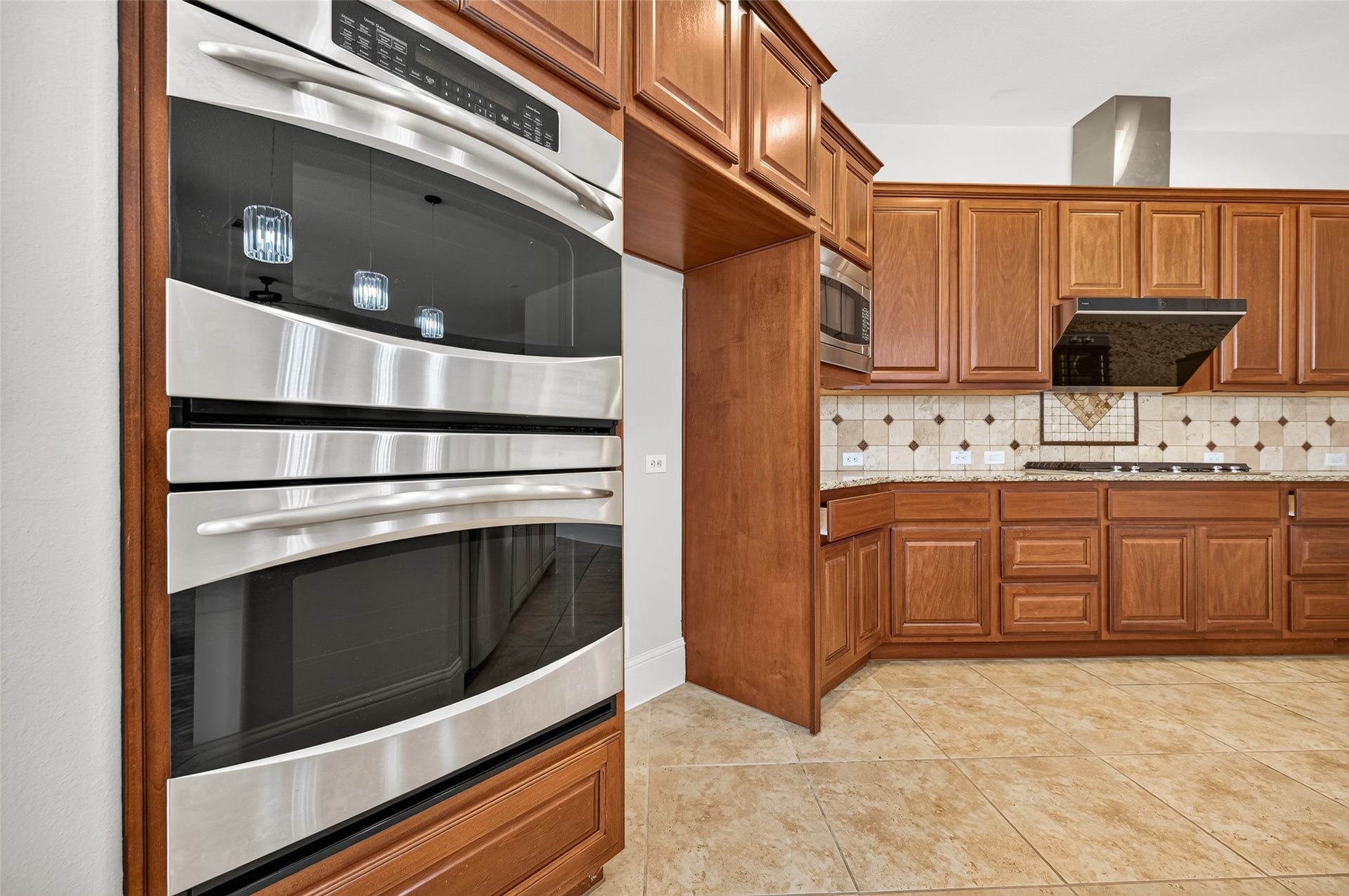 5119 Water Oak Crescent, Fulshear, TX 77441 5119 Water Oak Crescent, Fulshear, TX 77441