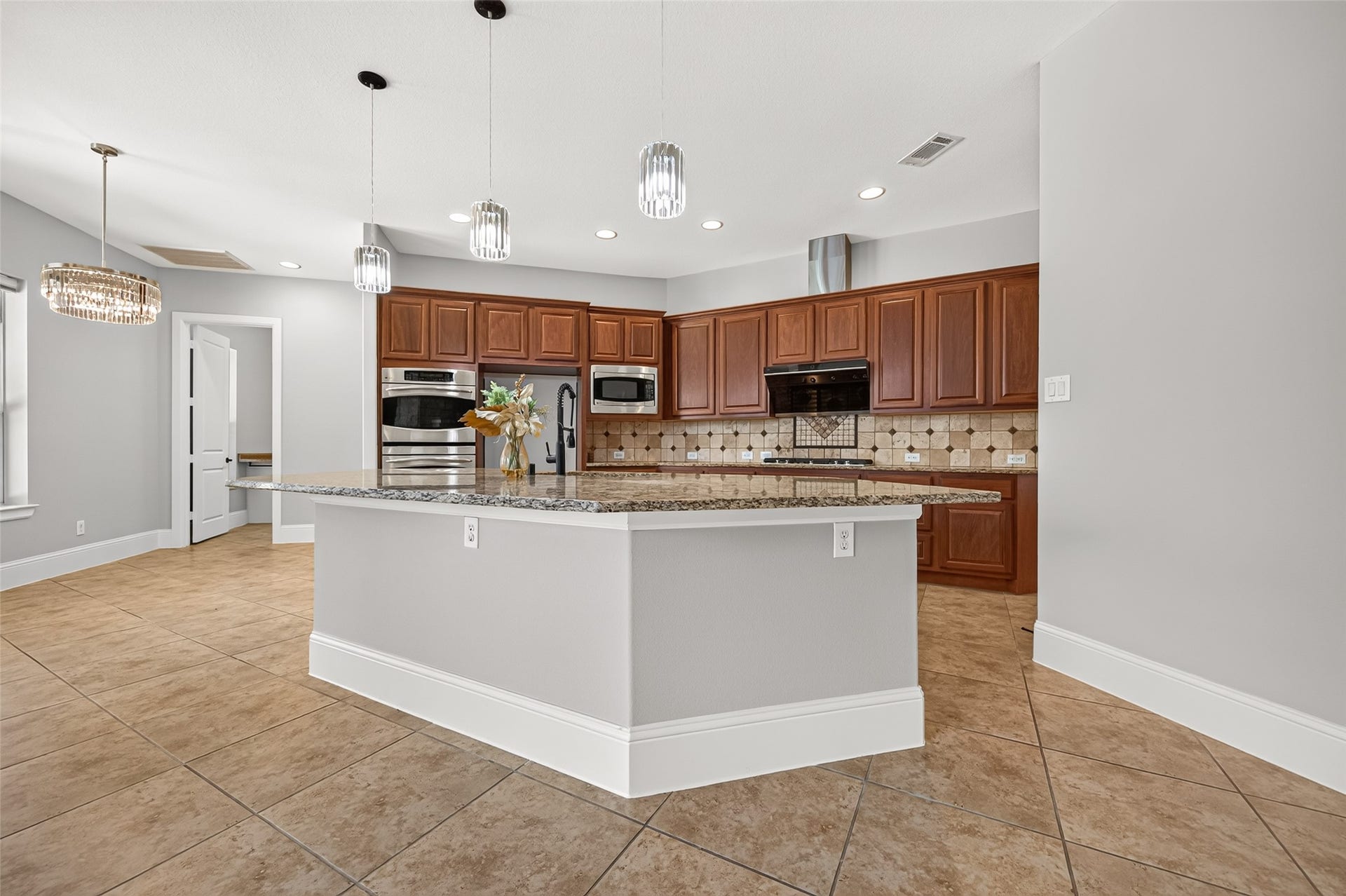 5119 Water Oak Crescent, Fulshear, TX 77441 5119 Water Oak Crescent, Fulshear, TX 77441