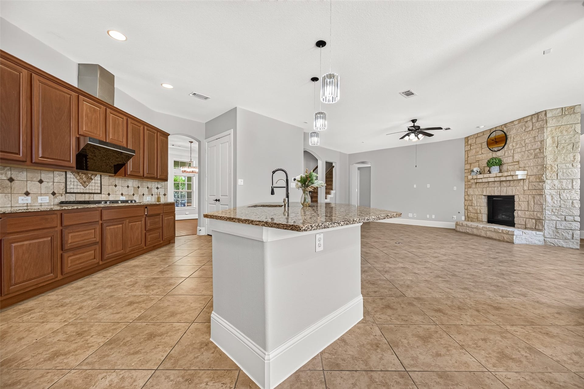 5119 Water Oak Crescent, Fulshear, TX 77441 5119 Water Oak Crescent, Fulshear, TX 77441