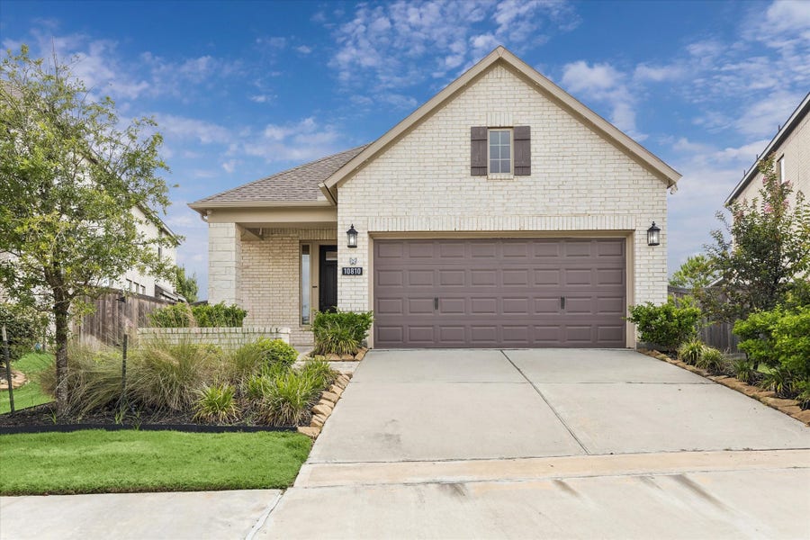 Property photo for 10810 Spiny Elm Court, Cypress, TX