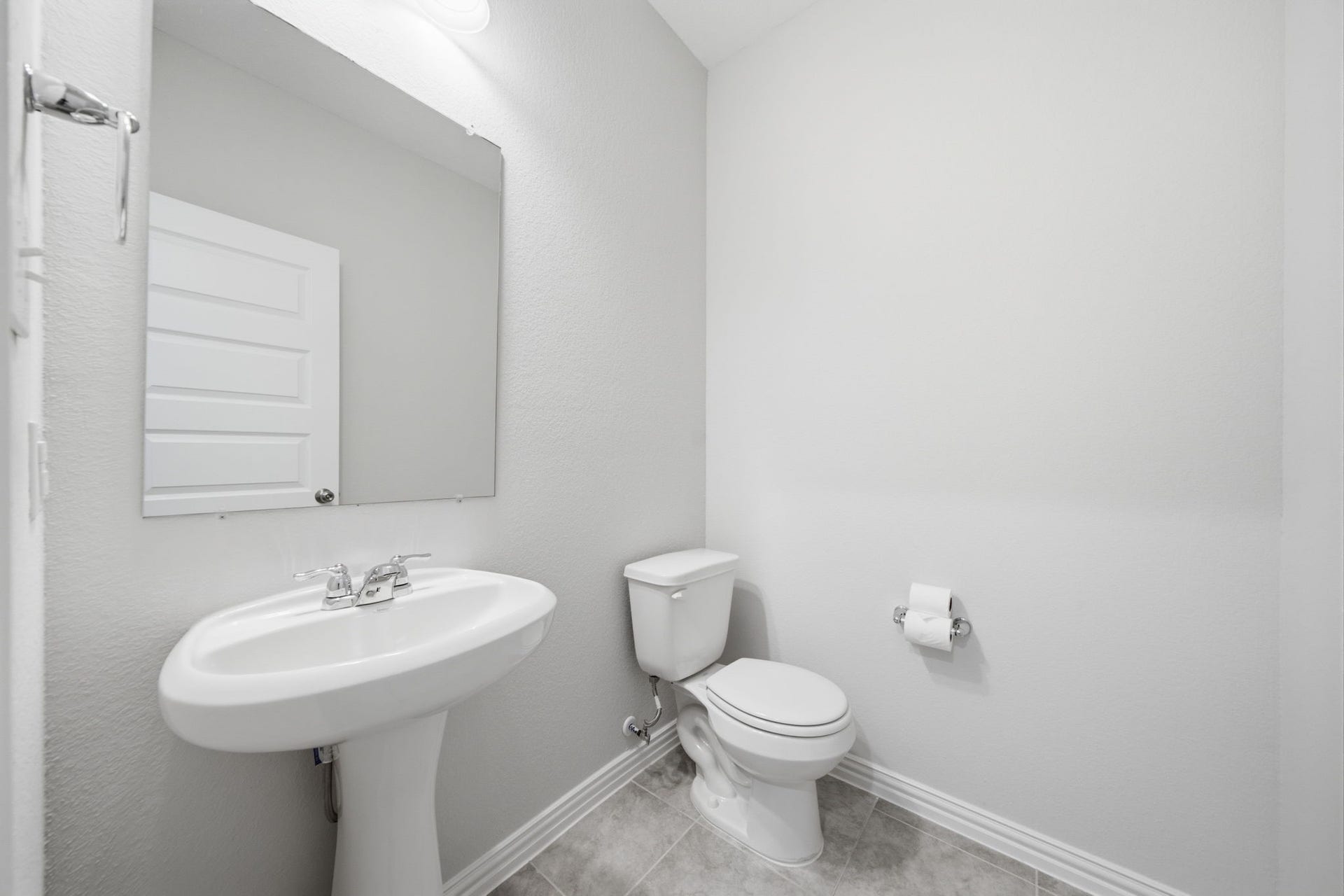7116 Elgin Street, Pearland, TX 77584 Half bath