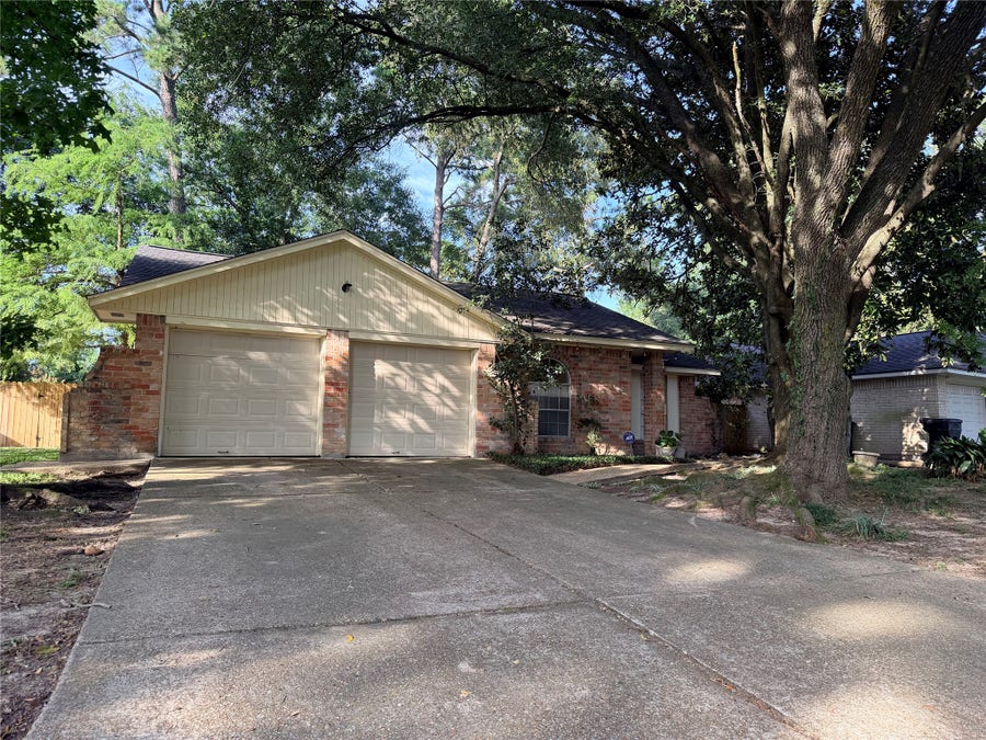 Property photo for 2439 Meandering Trail, Houston, TX