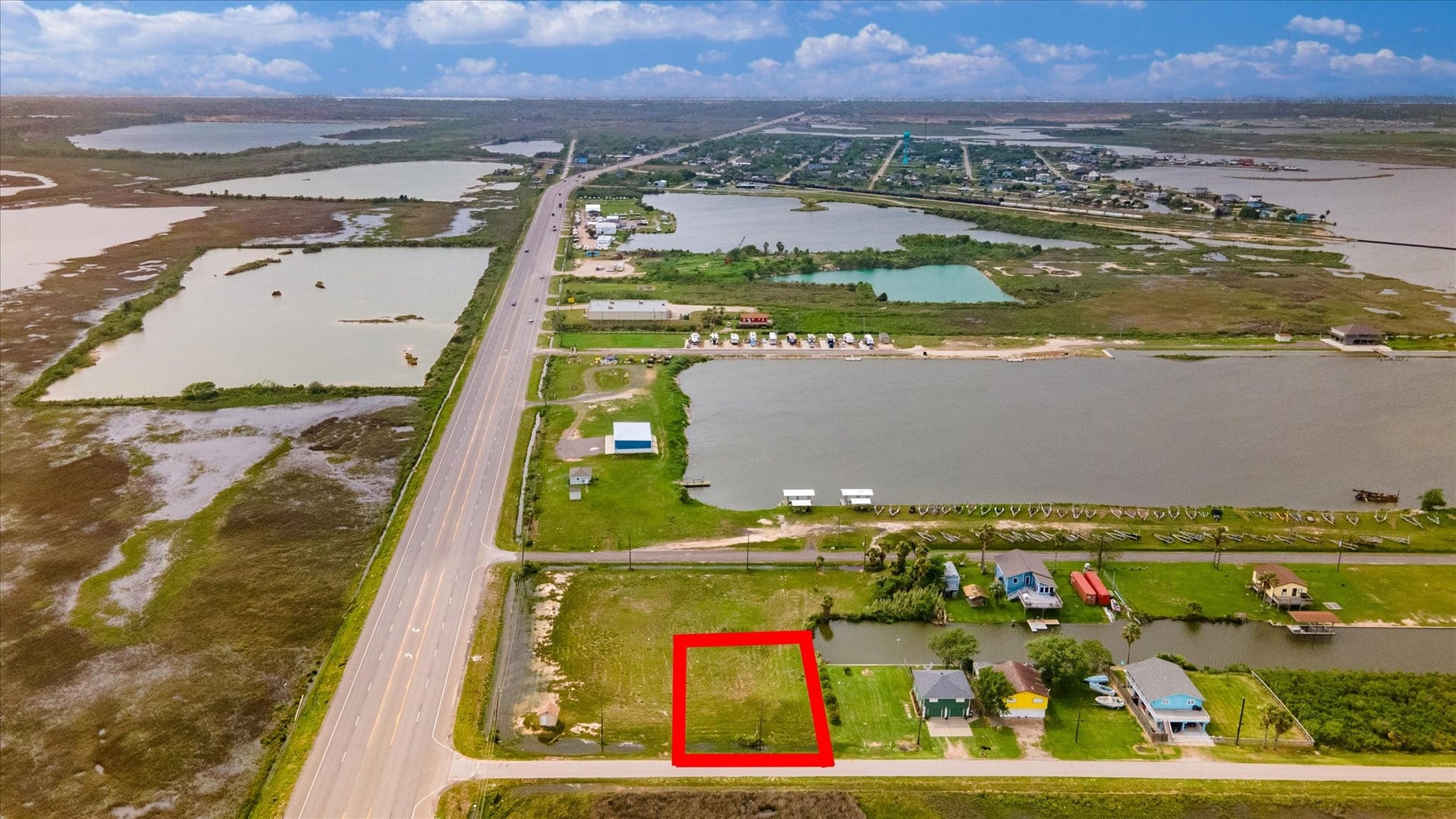 33&34 Beau Terre, Hitchcock, TX 77563 33&34 Beau Terre, Hitchcock, TX 77563