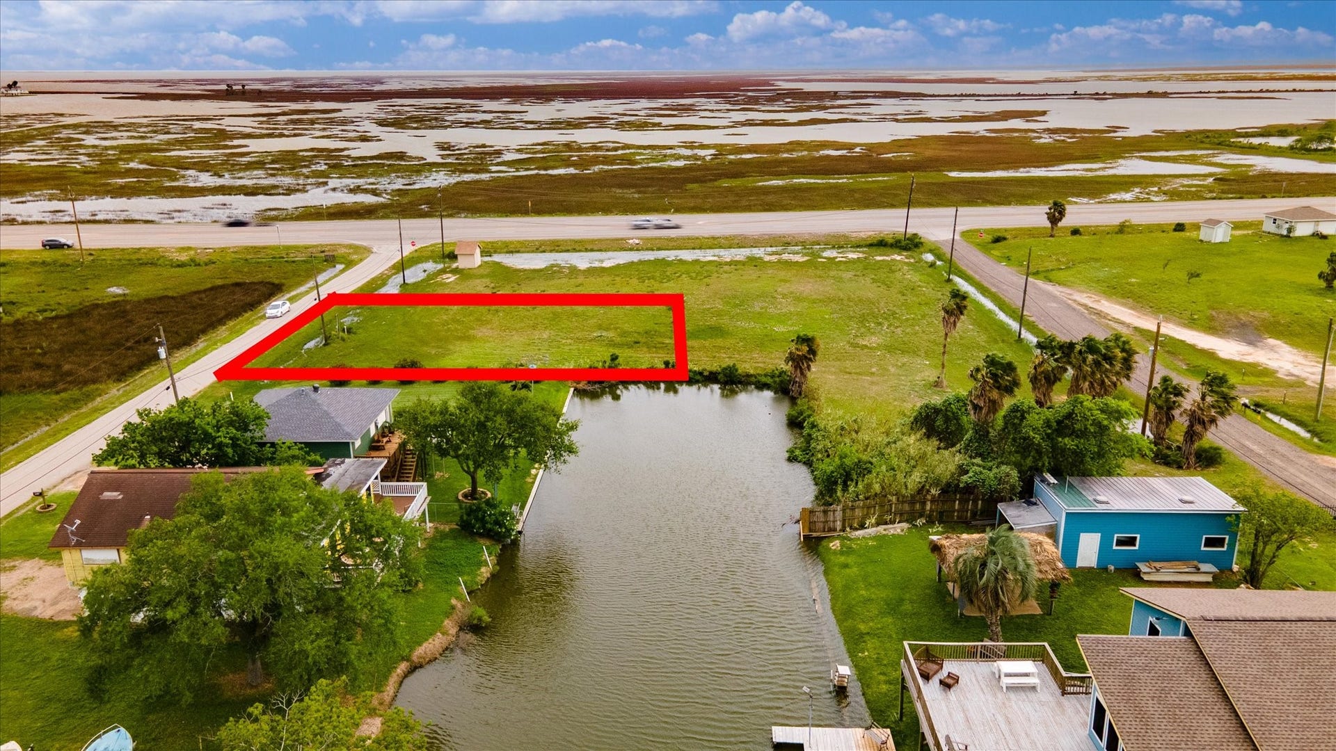 33&34 Beau Terre, Hitchcock, TX 77563 33&34 Beau Terre, Hitchcock, TX 77563