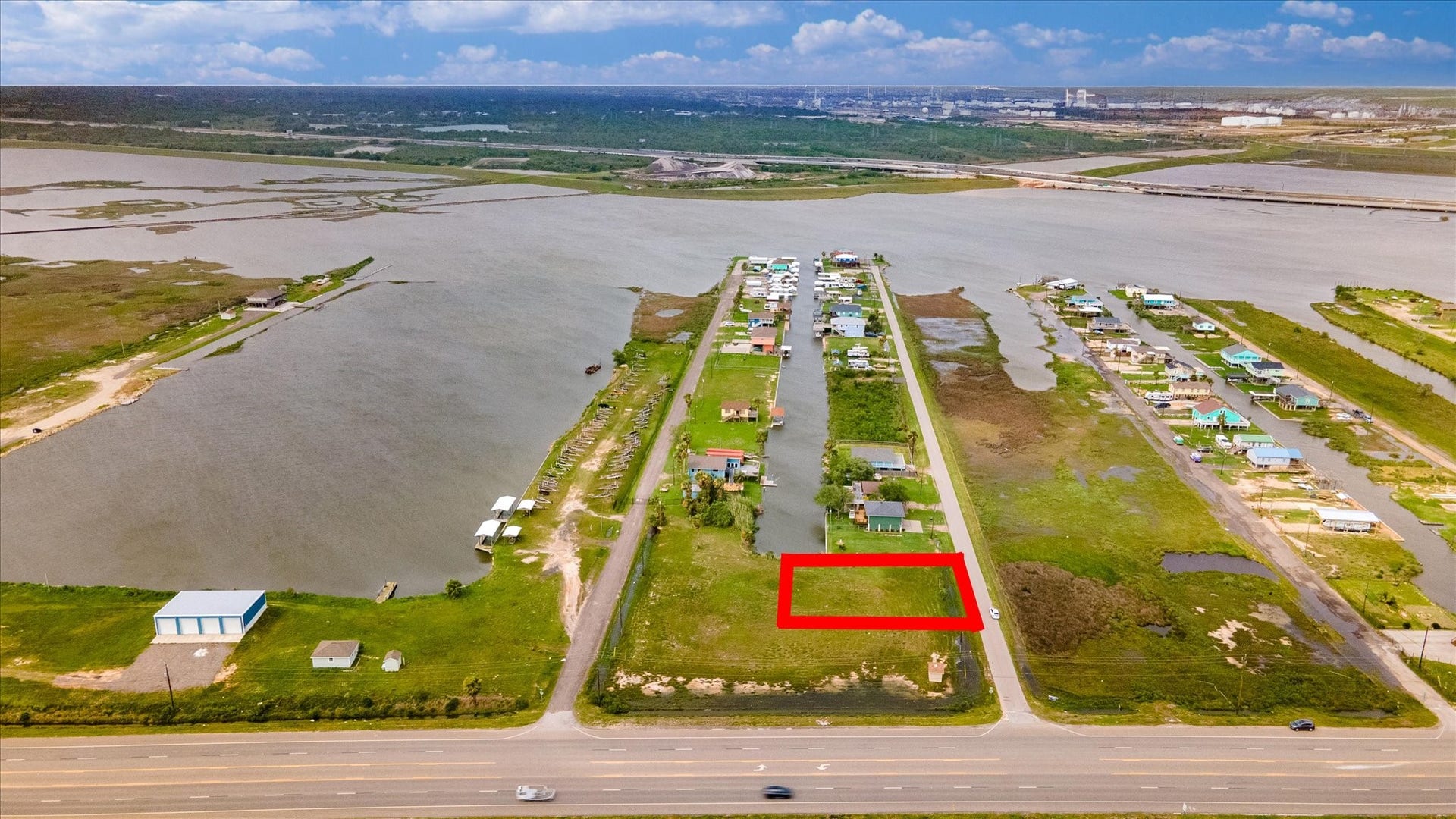 33&34 Beau Terre, Hitchcock, TX 77563 33&34 Beau Terre, Hitchcock, TX 77563