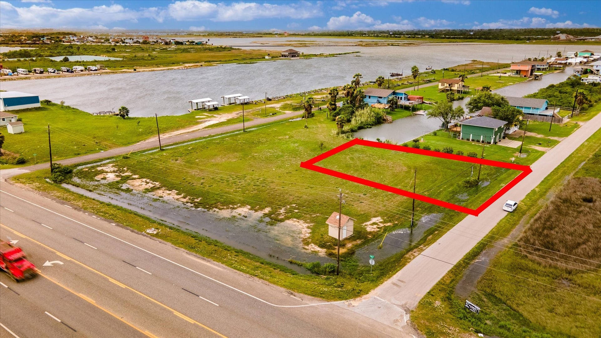 33&34 Beau Terre, Hitchcock, TX 77563 33&34 Beau Terre, Hitchcock, TX 77563