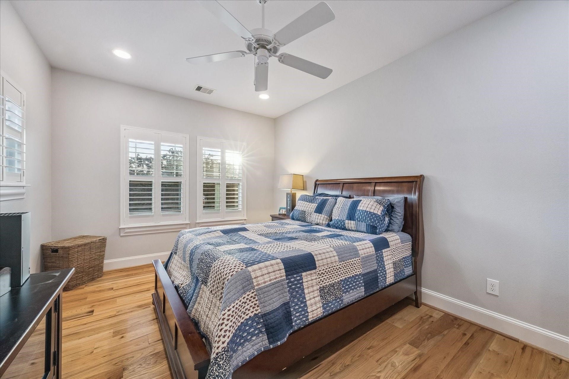 209 Queen Road, Clear Lake Shores, TX 77565 Another view of the upstairs secondary bedroom