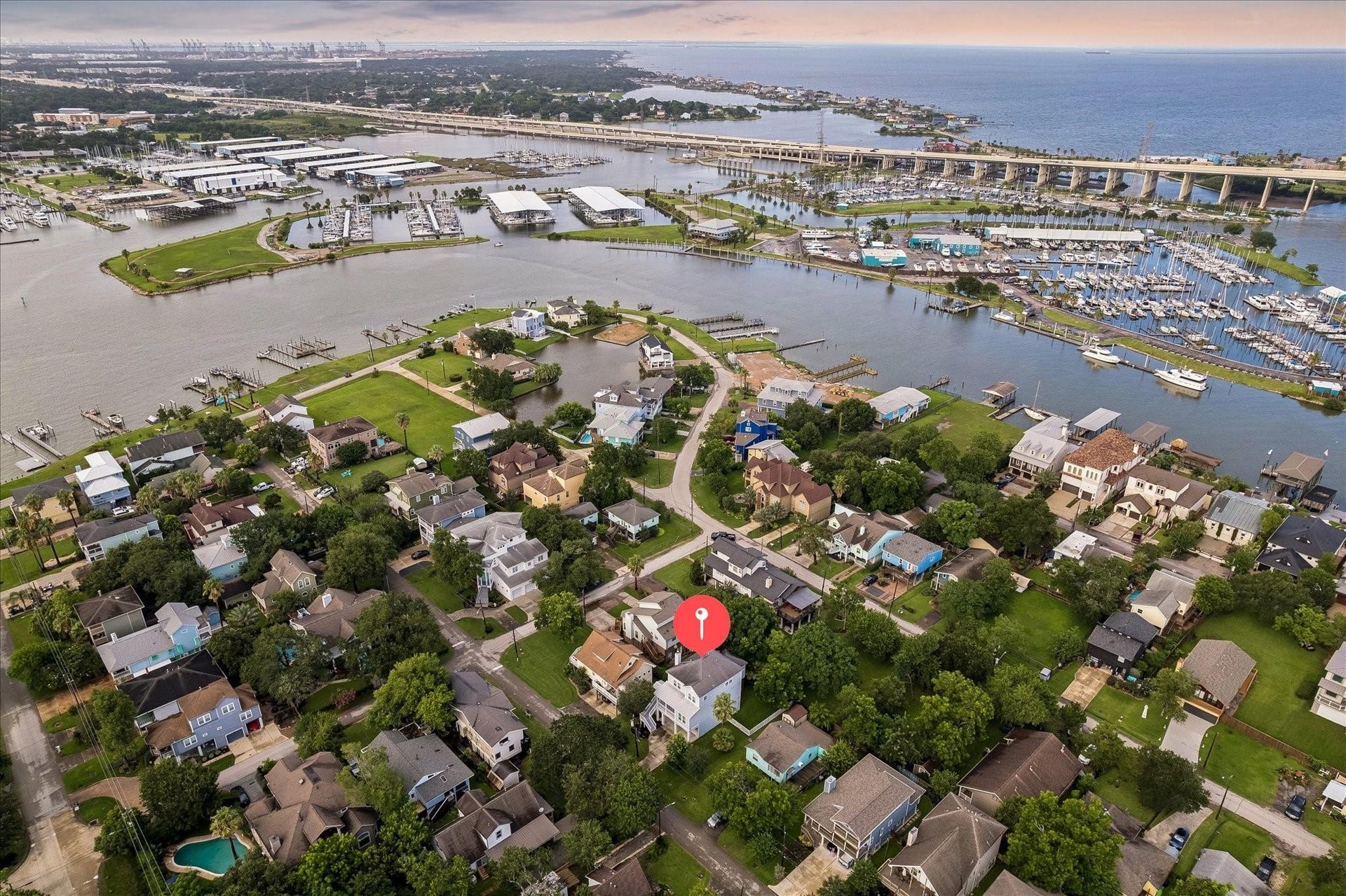 209 Queen Road, Clear Lake Shores, TX 77565 Aerial view showcasing the homes proximity to Clear Lake, Kemah Channel and Galveston Bay