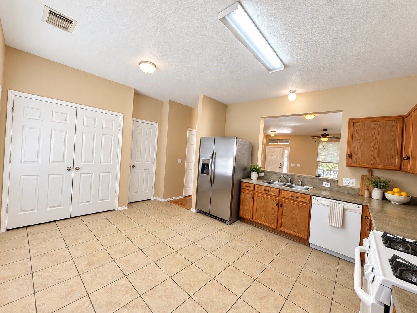 23723 Pebworth Place, Spring, TX 77373 *VIRTUALLYY STAGED*