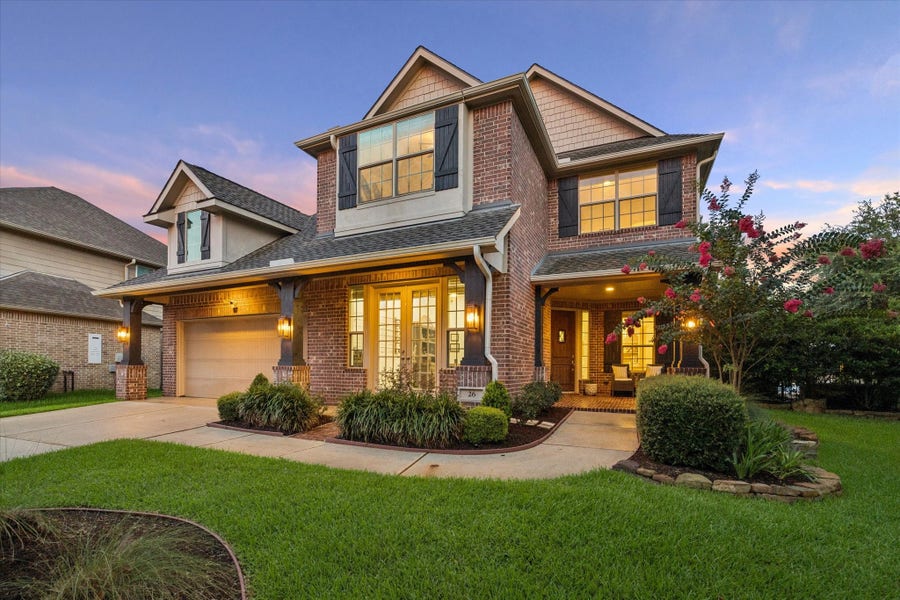 Property photo for 26 S Pinto Point Circle, The Woodlands, TX