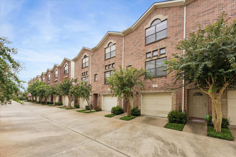 Property photo for 3501 Link Valley, #1002, Houston, TX
