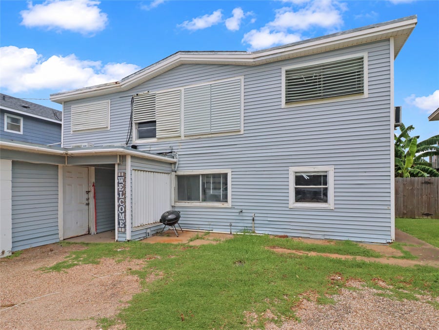 Property photo for 176 Barracuda Street, #B, Bayou Vista, TX