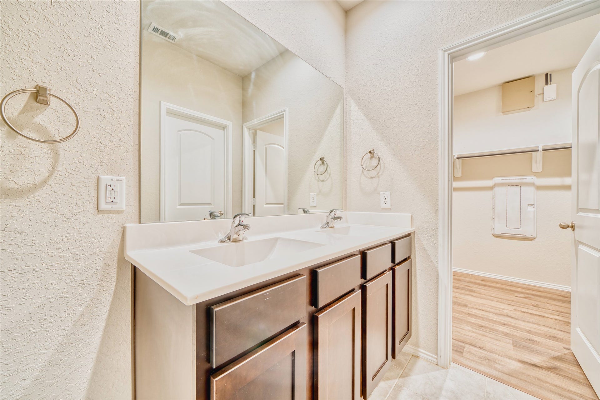 15226 Dinnet Berm Drive, Humble, TX 77346
