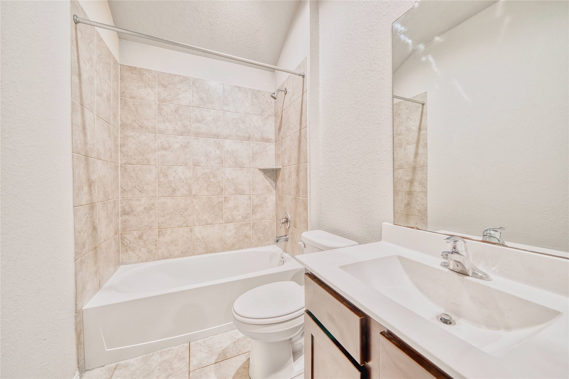 15226 Dinnet Berm Drive, Humble, TX 77346