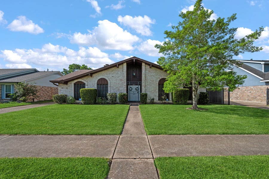 Property photo for 8834 Sandstone Street, Houston, TX