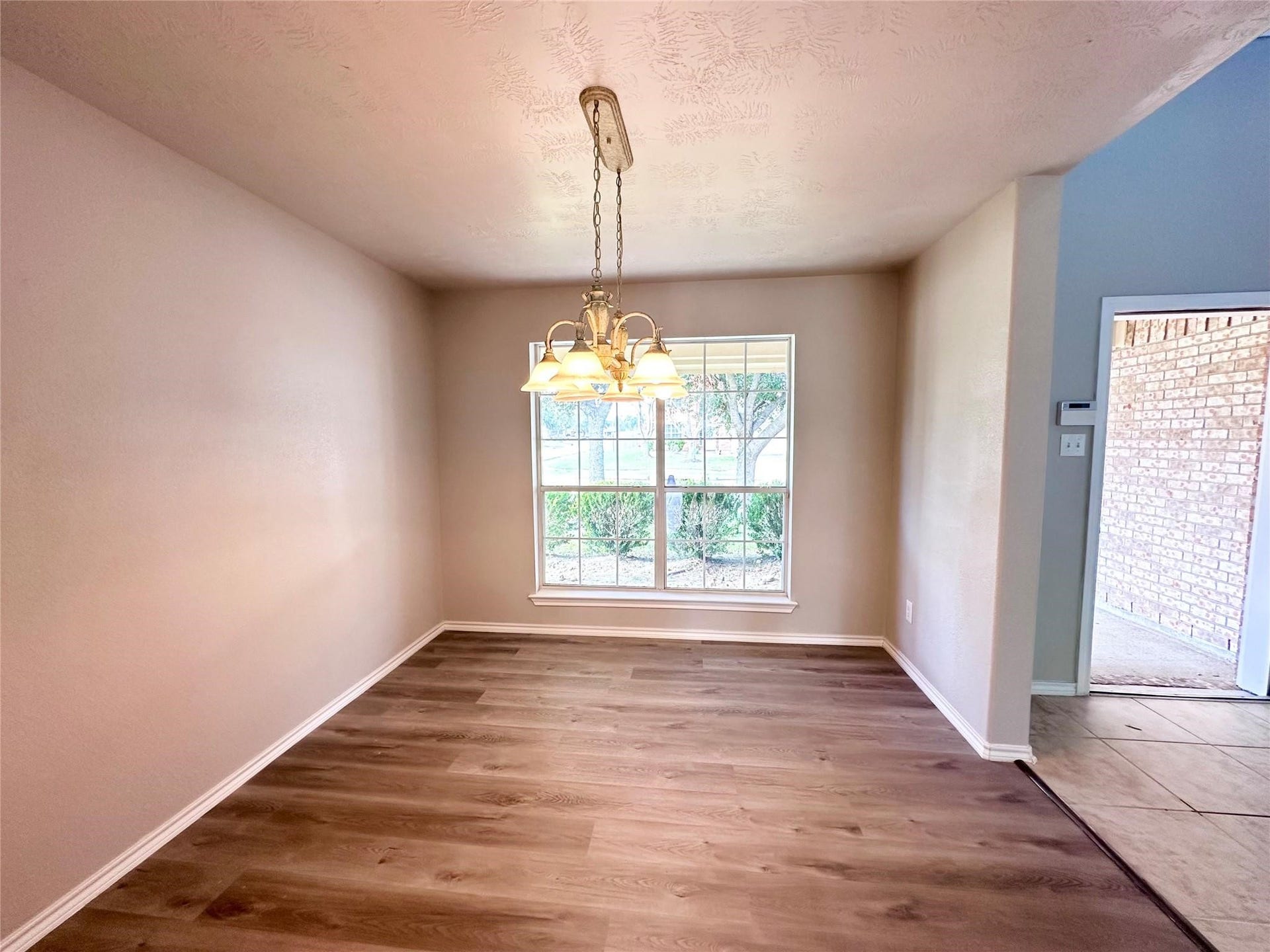 6927 Pheasant Oak Drive, Houston, TX 77083
