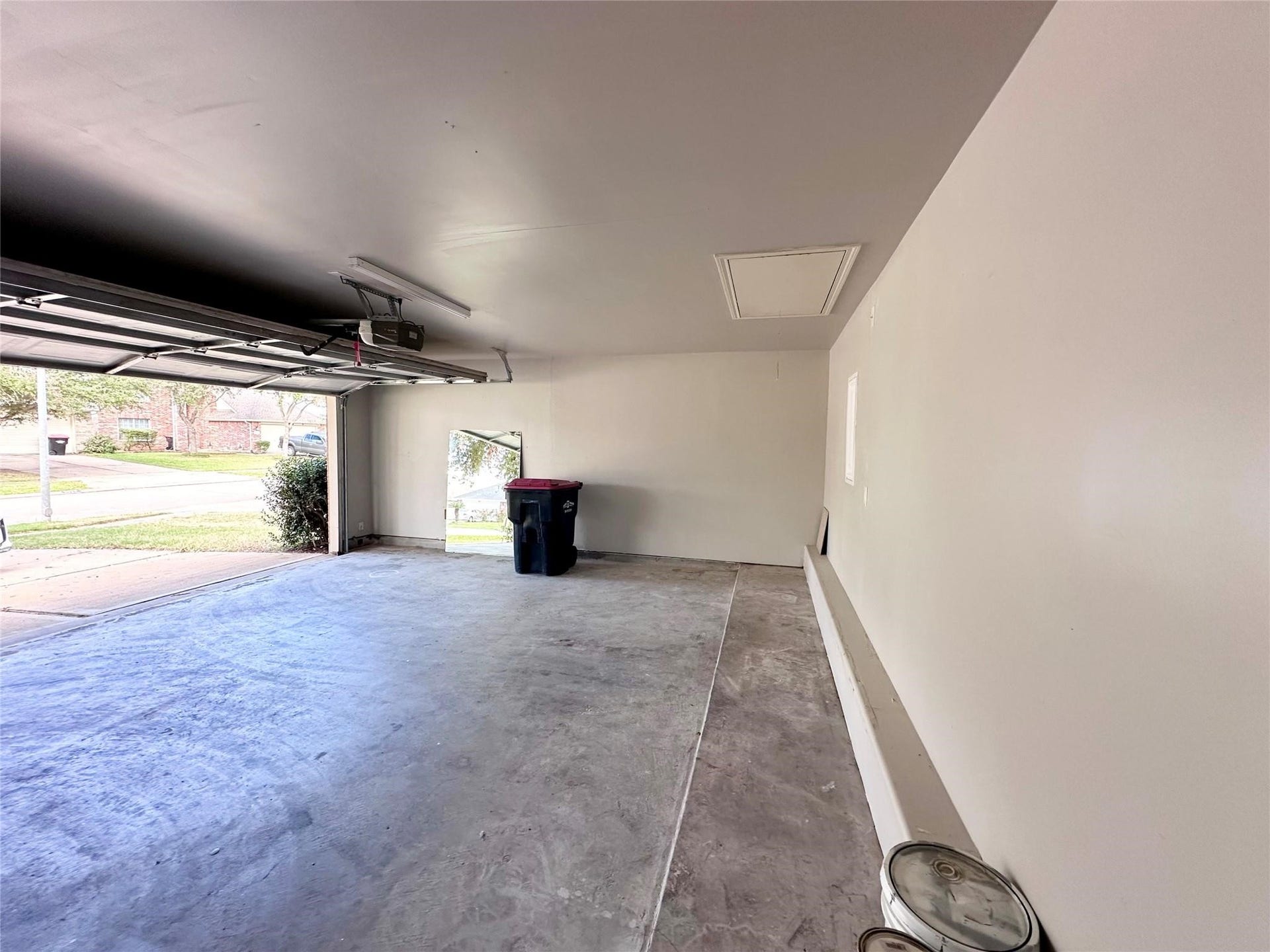 6927 Pheasant Oak Drive, Houston, TX 77083
