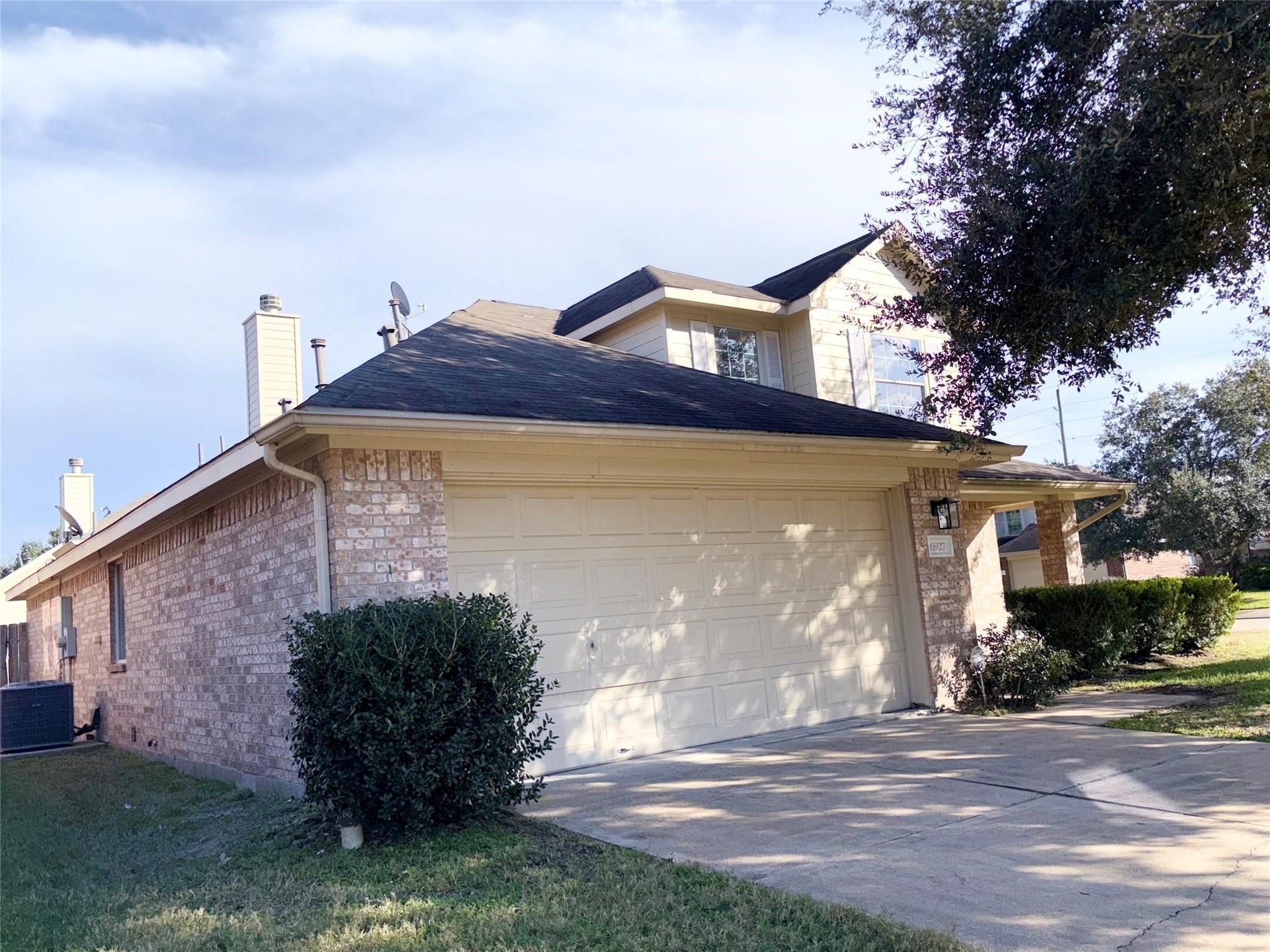 6927 Pheasant Oak Drive, Houston, TX 77083