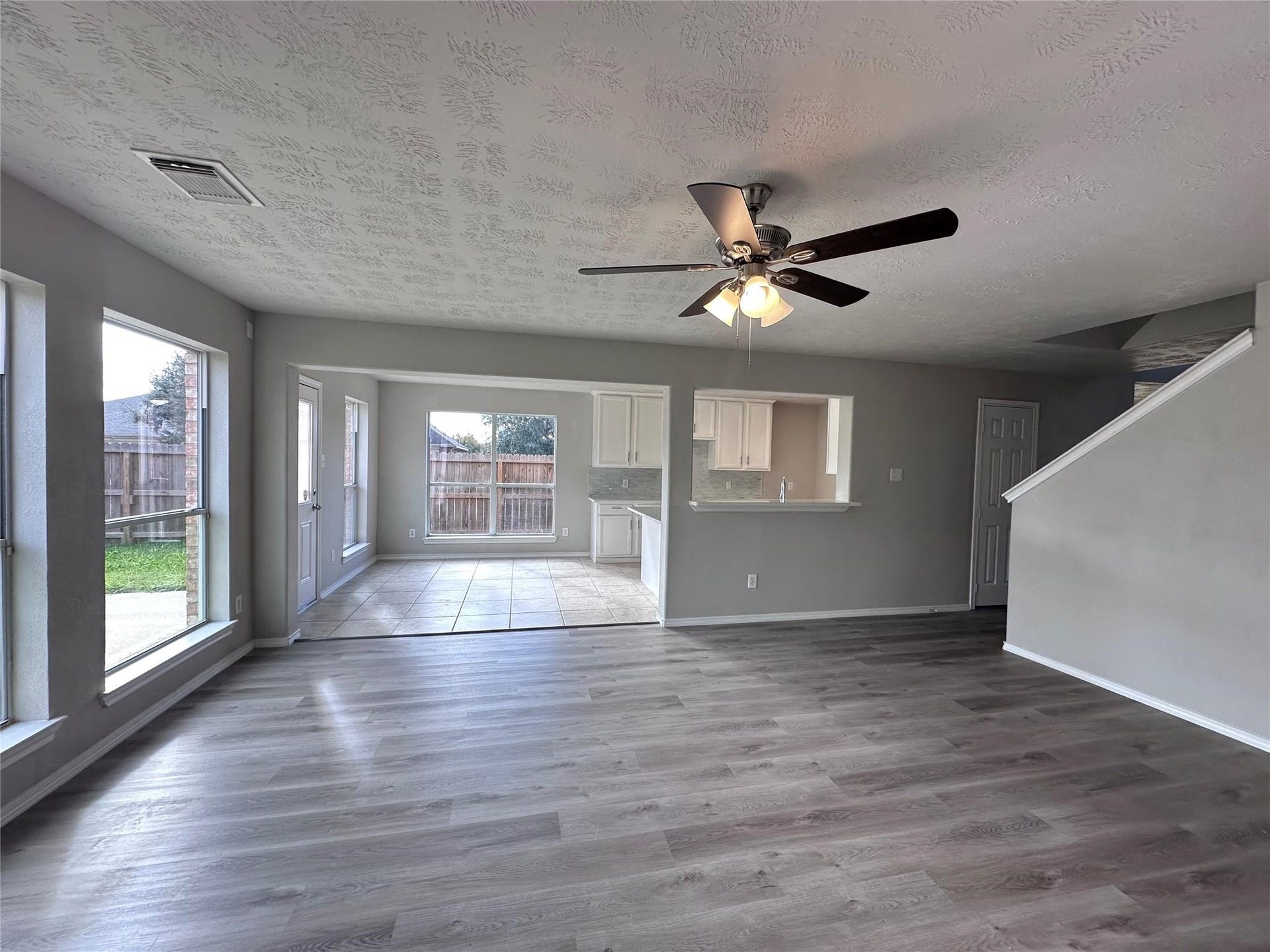6927 Pheasant Oak Drive, Houston, TX 77083