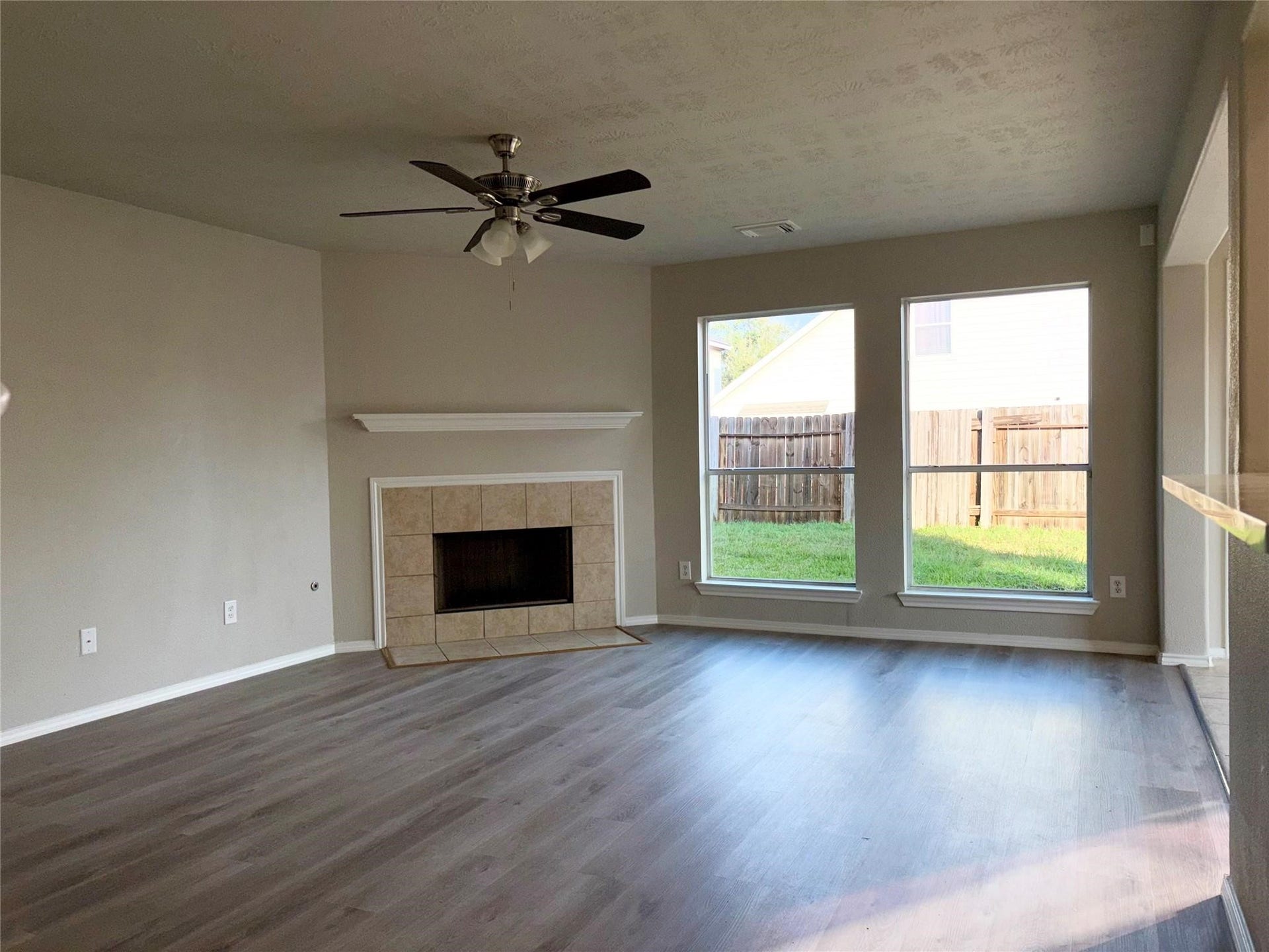 6927 Pheasant Oak Drive, Houston, TX 77083