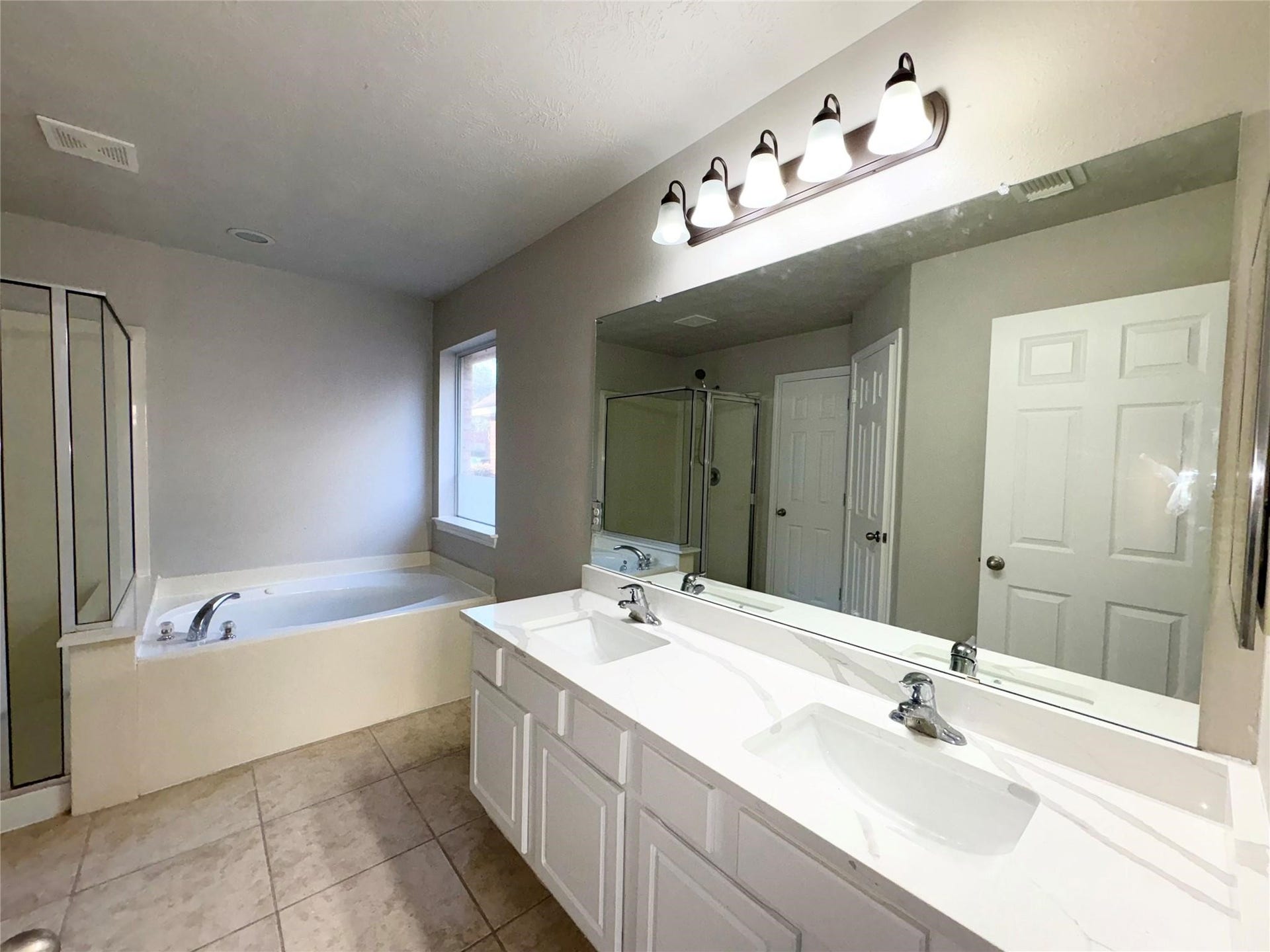 6927 Pheasant Oak Drive, Houston, TX 77083