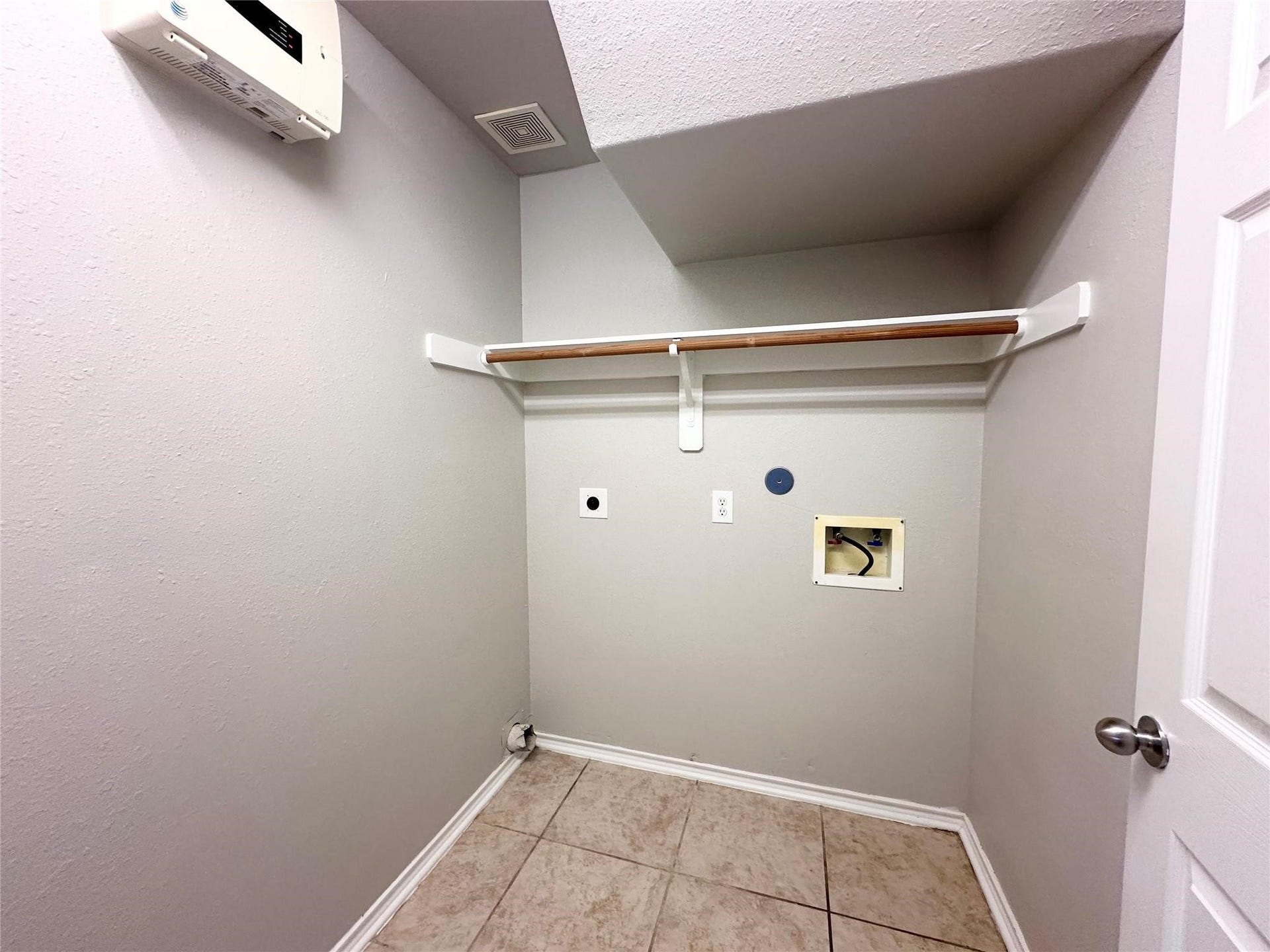 6927 Pheasant Oak Drive, Houston, TX 77083