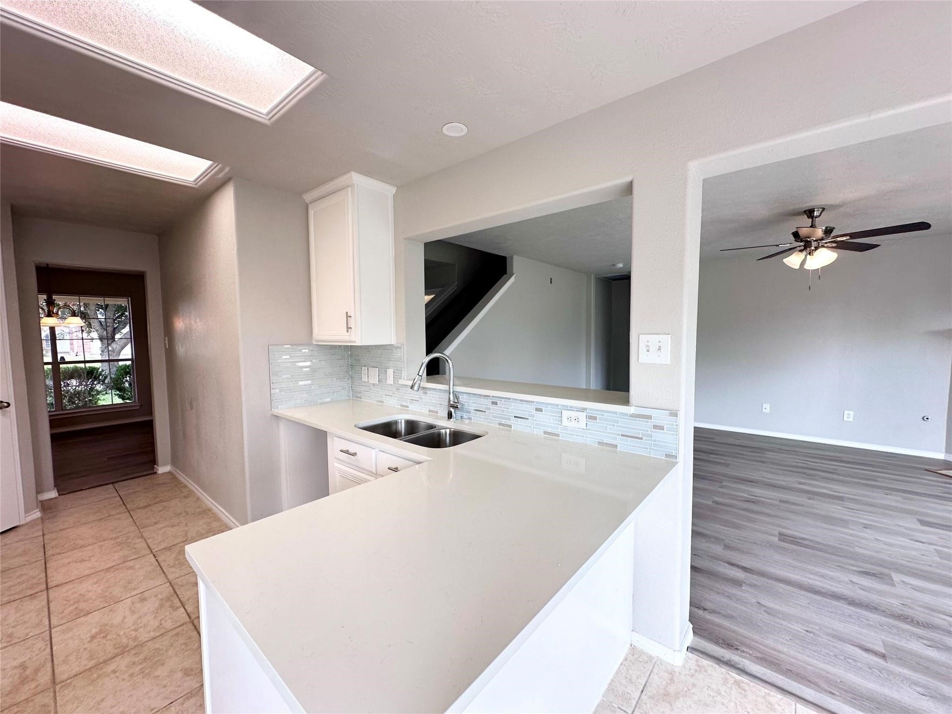 6927 Pheasant Oak Drive, Houston, TX 77083