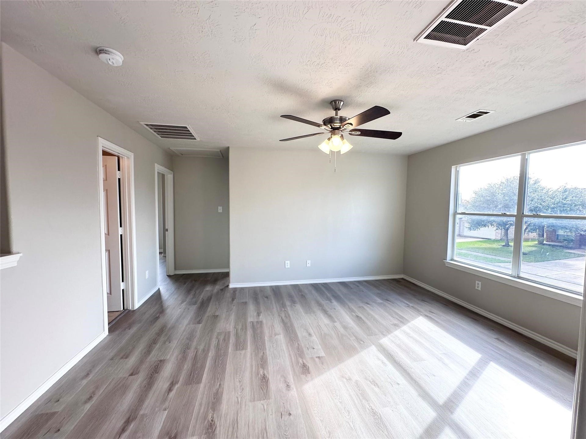 6927 Pheasant Oak Drive, Houston, TX 77083