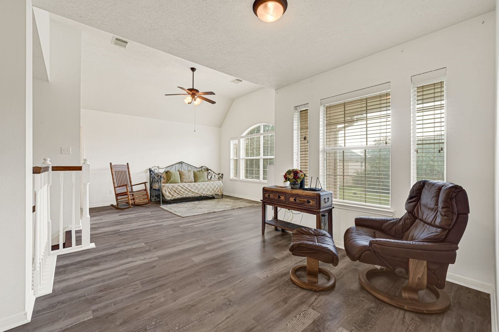 3422 Bay Breeze Drive, Seabrook, TX 77586 Extra sitting area in the game room