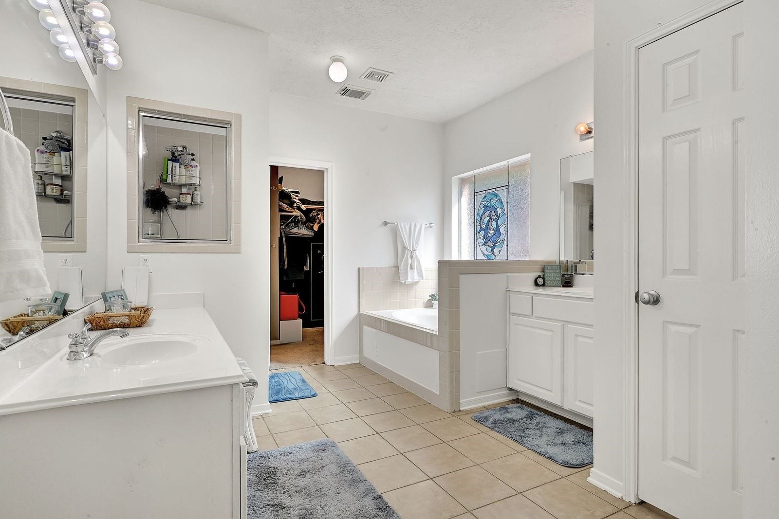 3422 Bay Breeze Drive, Seabrook, TX 77586 Primary with dual vanity's