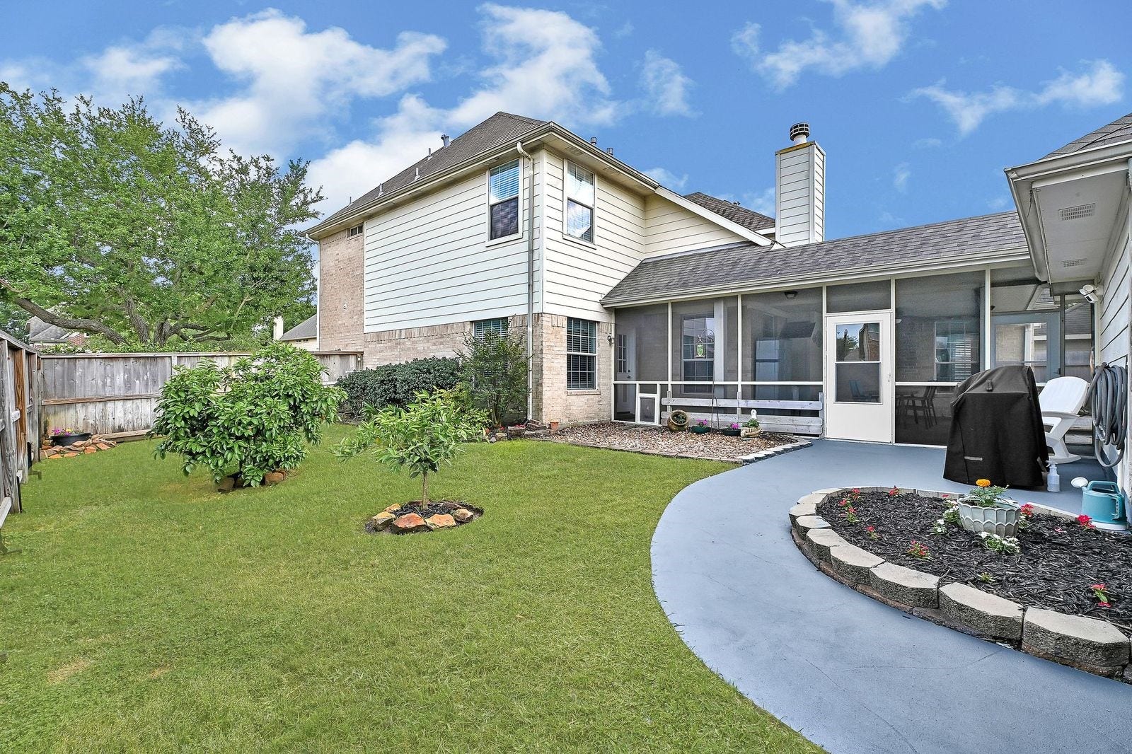 3422 Bay Breeze Drive, Seabrook, TX 77586 Outdoor space for animals or extra green space