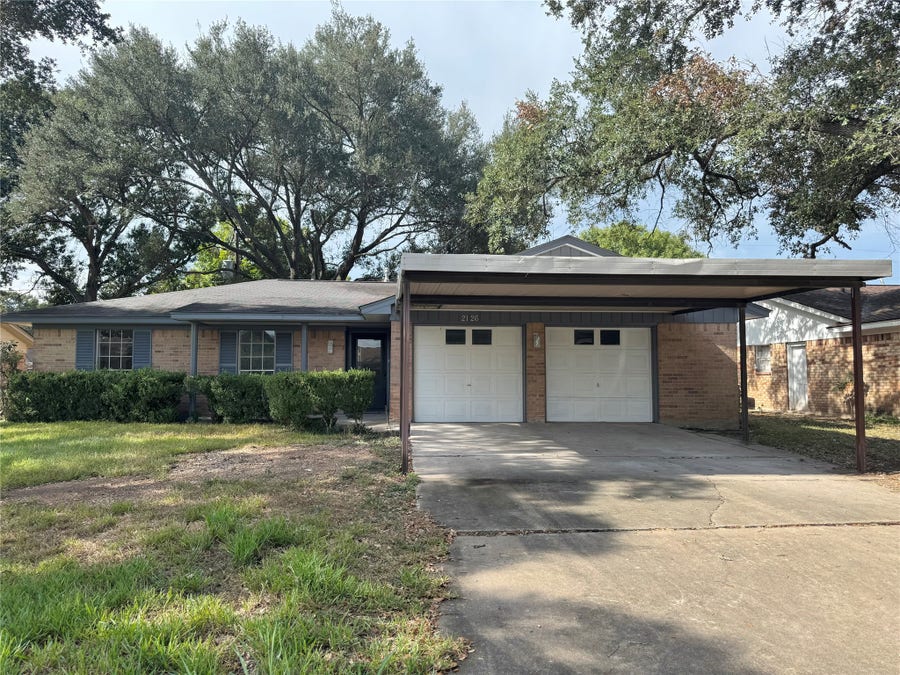 Property photo for 2126 Ripple Creek Drive, Rosenberg, TX