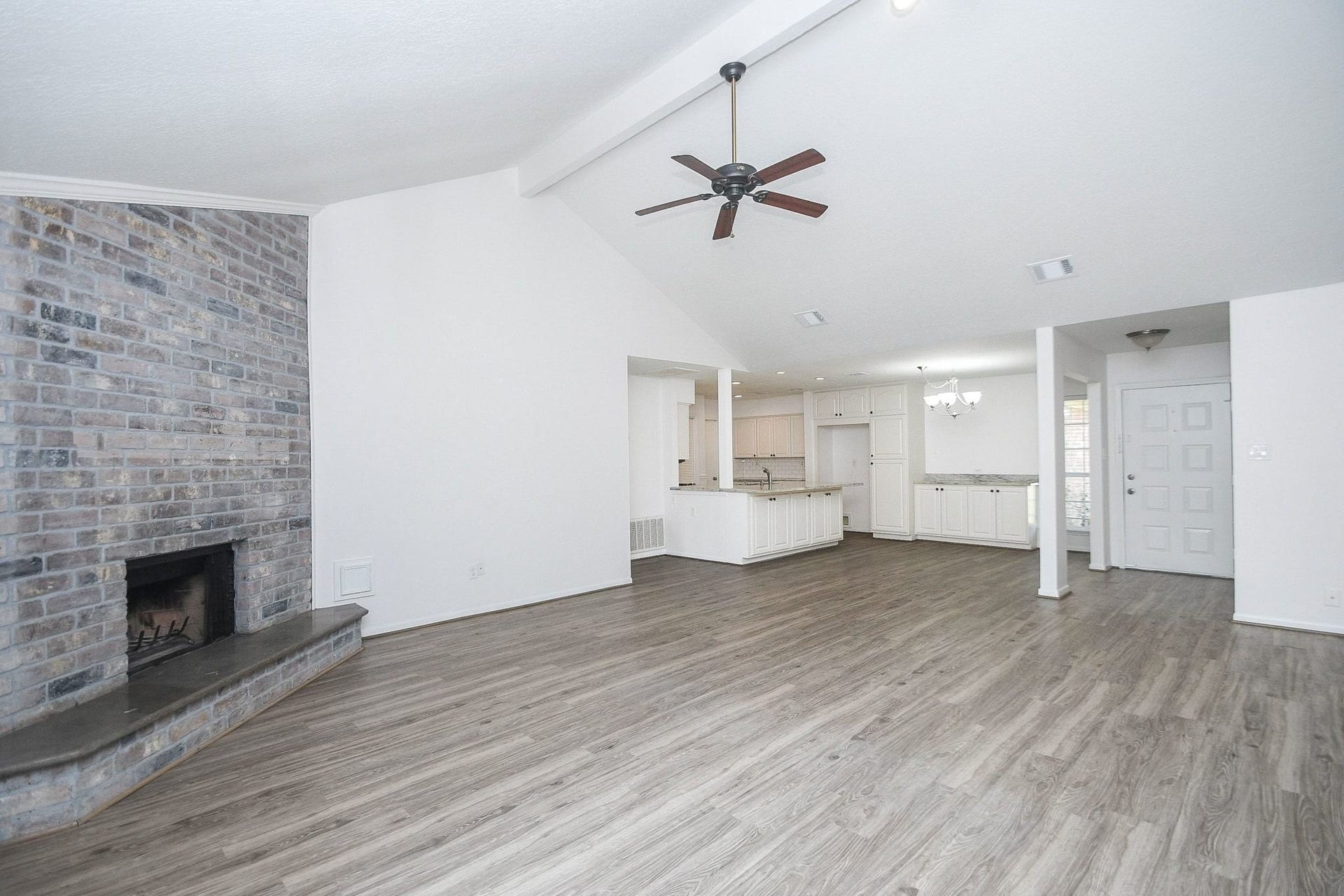 1011 Comstock Springs Drive, Katy, TX 77450 View from the back door looking towards living area and breakfast area.