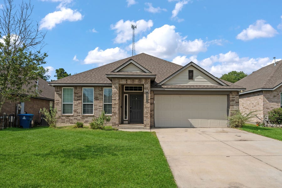 Property photo for 14372 N Summerchase Circle, Willis, TX